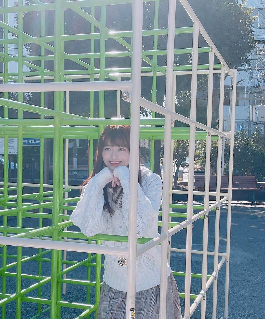 桜もこさんのインスタグラム写真 - (桜もこInstagram)「ドキドキ💓  #オフショット　#white #happy #公園　#japanesegirl #japanesemodel #instagood #instagram」2月7日 14時20分 - mokochan319