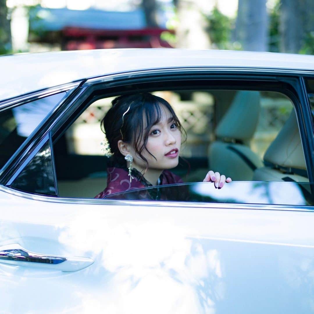 のインスタグラム：「. . . 運転疲れたから、交代。 . . .  #ポートレート #キリトリセカイ ポートレート女子 #撮影モデル #被写体 #キリトリセカイ セカイ #カメラマンさんと繋がりたい #selfie #自拍 #tbt #follow #swag #扎心了 #followme #like #japan #ootd #photo #l4l #instagood #맞팔 #selfies  #fashion #tokyo #cow #tagsforlikes  #着物  #着物ヘア」