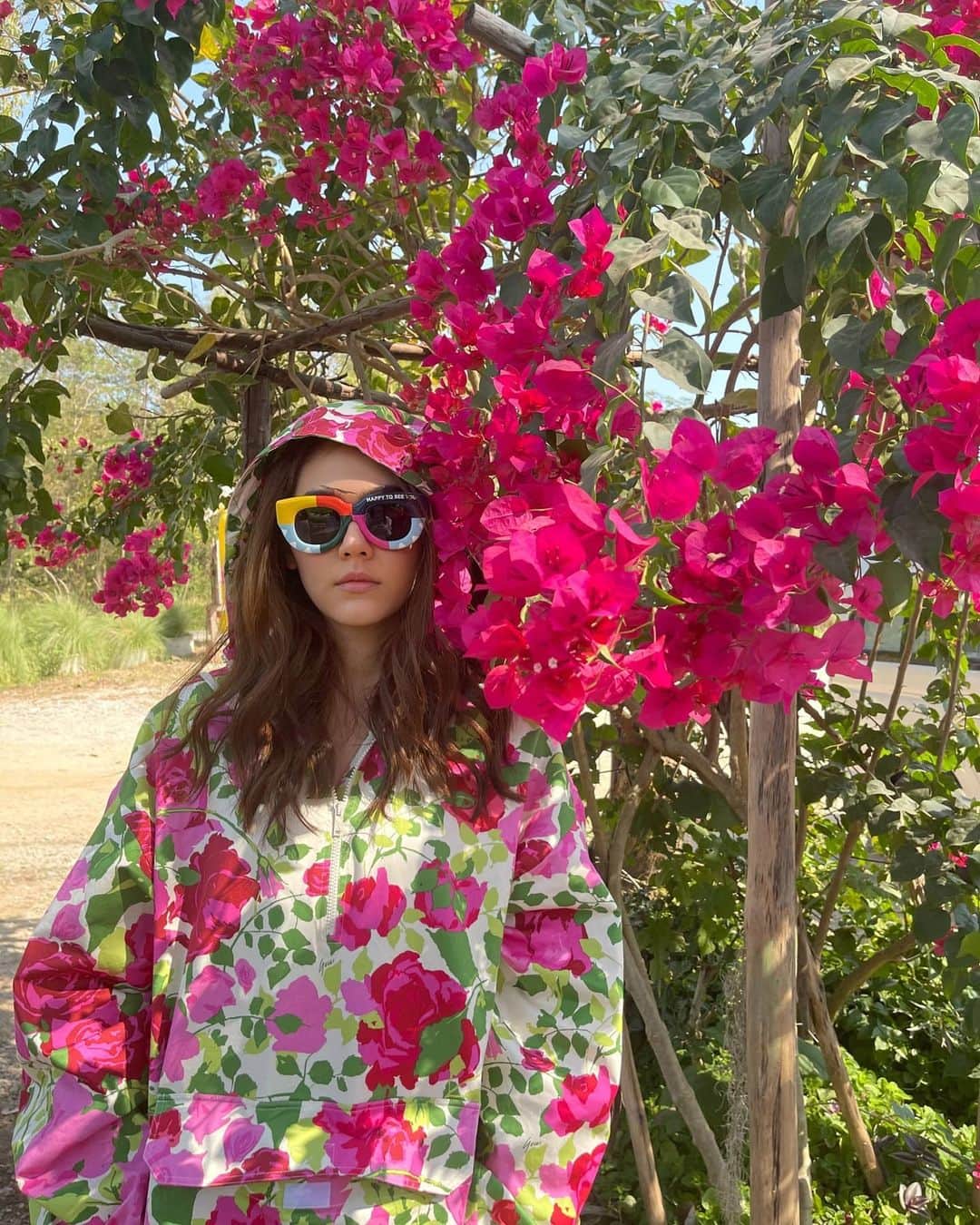 Araya Alberta Hargateのインスタグラム：「🌺🌺🌺🌺🌺」