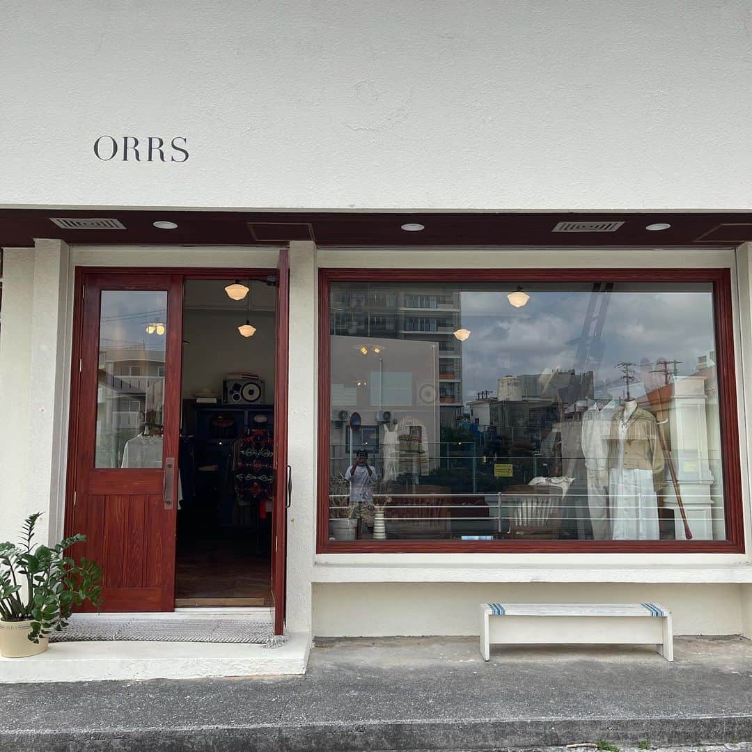 高原直泰さんのインスタグラム写真 - (高原直泰Instagram)「ORRS訪問。 来月くらいに陶器市をするとの事。 只今仕込み中。 楽しみに待っていよう。 #orrs  #砂辺  #陶器市楽しみ」2月7日 14時52分 - takahara.osv