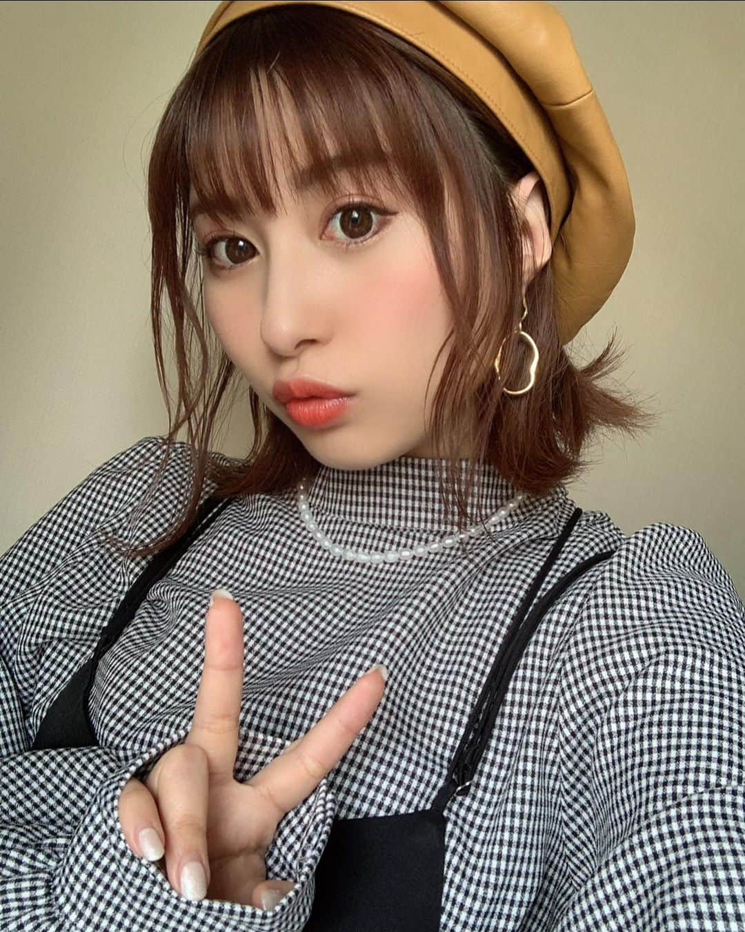 のインスタグラム：「🎩 . . 新しく、帽子を買ったんだー❤️ . これから色々と 告知することがあるから 楽しみにしててね☺️ . . #selfie」