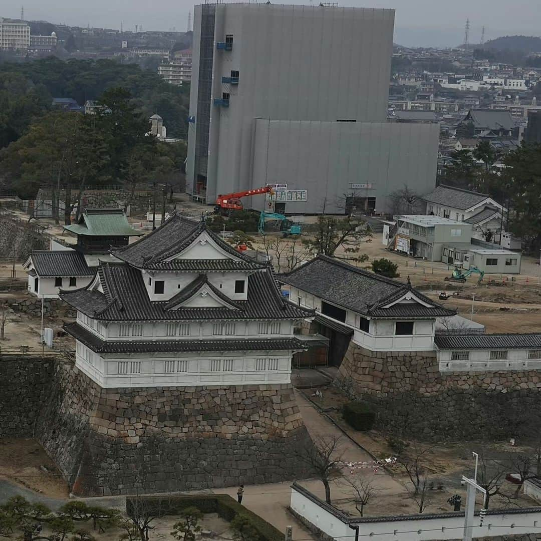 さだまさしさんのインスタグラム写真 - (さだまさしInstagram)「福山城🏯 天守閣が見えないと思ったら、2022年の築城400年に向けた大規模改修工事中でした。 . #福山城 #築城400年  #さだまさし #sadamasashi」2月7日 15時03分 - sada_masashi