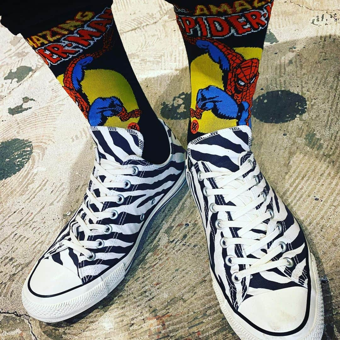 鈴木みのるさんのインスタグラム写真 - (鈴木みのるInstagram)「Today's STANCE  #stancesocks  #stance_japan  ゼブラコンバースにスパイダーマンスタンス。それ以外まっくろ。そんな感じの日曜日。」2月7日 15時20分 - suzuki.d.minoru