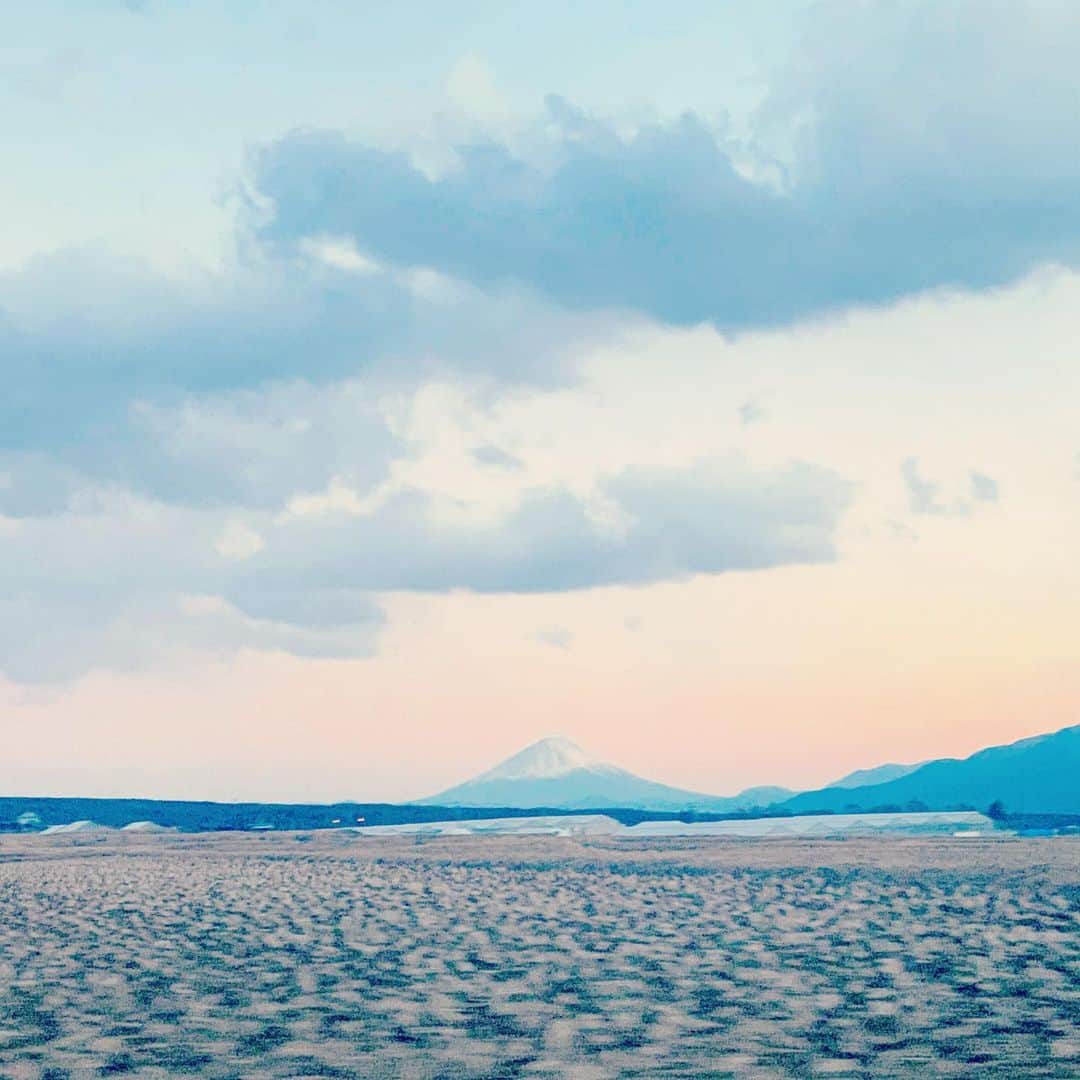 のインスタグラム：「🤍  #fujisan🗻」