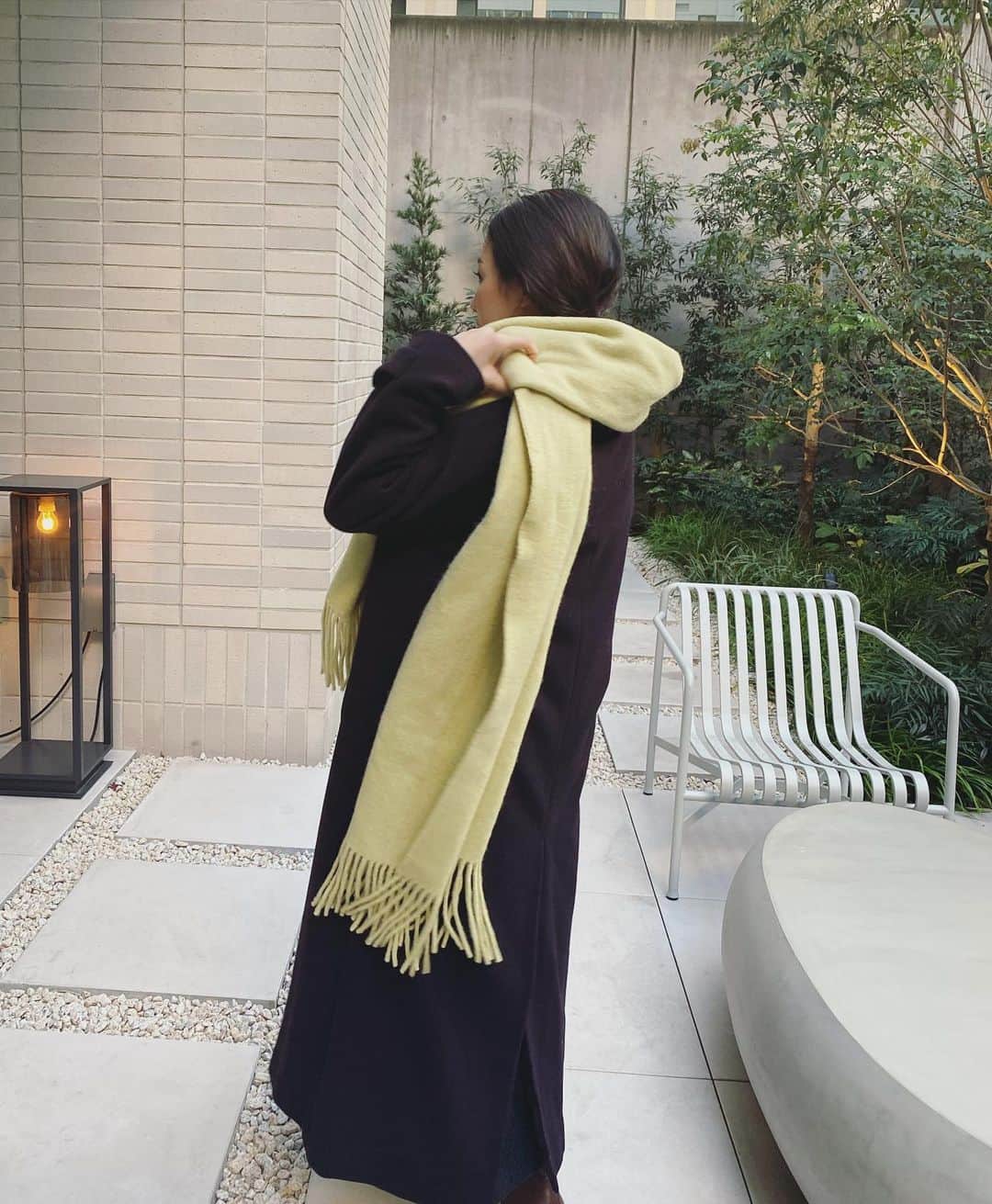 鬼辻麻衣さんのインスタグラム写真 - (鬼辻麻衣Instagram)「💛 🍋 🐝  色がかわいい @asaucemeler のストール。 これ巻いてるとあったかくて、 👶抱っこして歩いてたら汗かいた❄️  #asaucemeler」2月3日 18時40分 - kitsumai