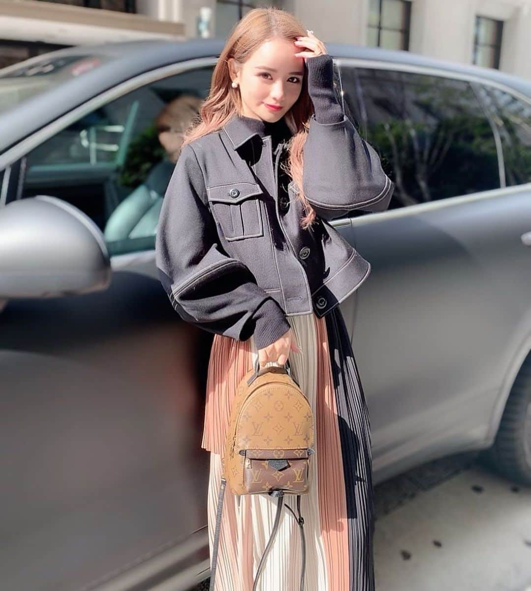 姫奈のインスタグラム：「. . @sheller_official のジャケット 袖のボリュームが可愛い♡♡ . 早くあったかくなって 春服着たいなぁ👗春服が1番すき😌🌸 . . #mamacode #fashion #mamagirl #codenate」