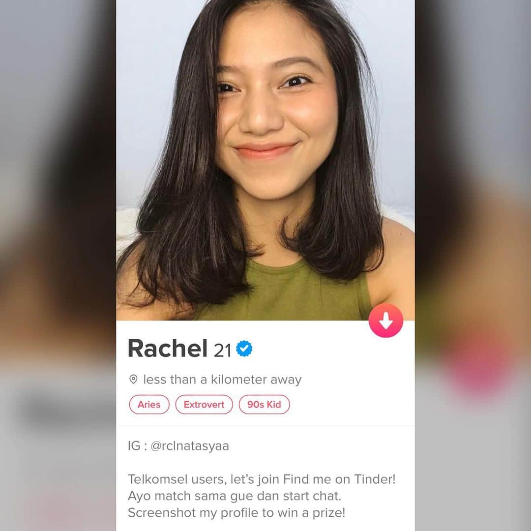 ジェニファー・ラヘル・ナタシャさんのインスタグラム写真 - (ジェニファー・ラヘル・ナタシャInstagram)「[YUK MATCH DI TINDER!] BACA SAMPE ABIS YA! Temuin aku di Tinder dan menangin hadiahnya untuk 3 pemenang untuk dapat saldo LinkAja masing-masing Rp100.000 dan voucher spesial dari Tinder!!!  Aku bakal set location Tinder di Bantul, Yogyakarta dari tanggal 2 Februari  sampai tanggal 6 Februari  ya, tugas kalian gampang bgt tinggal temuin aku di Tinder (kalau kalian nggak di Jogja, gampang! bisa pakai fitur passport di tinder ya buat pindah lokasi) dan ikutin rules mainnya di bawah ini!   1.  Umur kamu harus 18 tahun ke atas. 2. HARUS pakai Telkomsel dan follow IG Telkomsel 3. Kalau kita ✨ match ✨ kamu chat aku dengan username instagram kamu (jangan dilock ya akunnya) 4. Screenshot profile Tinder aku 5. Share profile aku di IG Story, tag aku, tag @Telkomsel dengan hashtag #TelkomselxTinder  nah biar lebih gampang ketemu profileku, akun Tinder kamu upgrade ya ke Tinder Plus pakai pulsa @telkomsel di telkomsel.com/tinderdcb ! Harganya cuma Rp12.732/minggu dan bisa bayar pake pulsa Telkomsel lagi! kalau Pake Tinder Plus,  bisa pake fitur Passport  yang bisa bikin kamu pindah lokasi seluruh Indonesia! terus dapat Unlimited Swipe lagi ! ntar yang match sama aku pasti ku swipe kanan semua kok, see you!」2月3日 19時21分 - rclnatasyaa