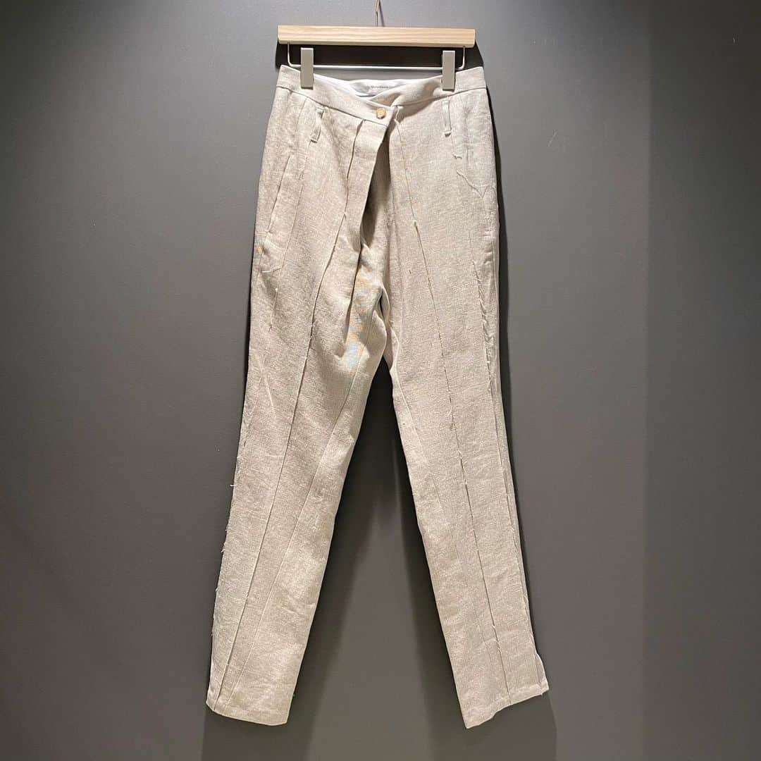 BEAMS JAPANさんのインスタグラム写真 - (BEAMS JAPANInstagram)「＜Chika Kisada＞ Womens Linen Pants ¥41,000+TAX Item No.61-23-0742 BEAMS JAPAN 3F ☎︎03-5368-7317 @beams_japan #chikakisada #beams #raybeams #beamsjapan #beamsjapan3rd Instagram for New Arrivals Blog for Recommended Items」2月3日 19時23分 - beams_japan