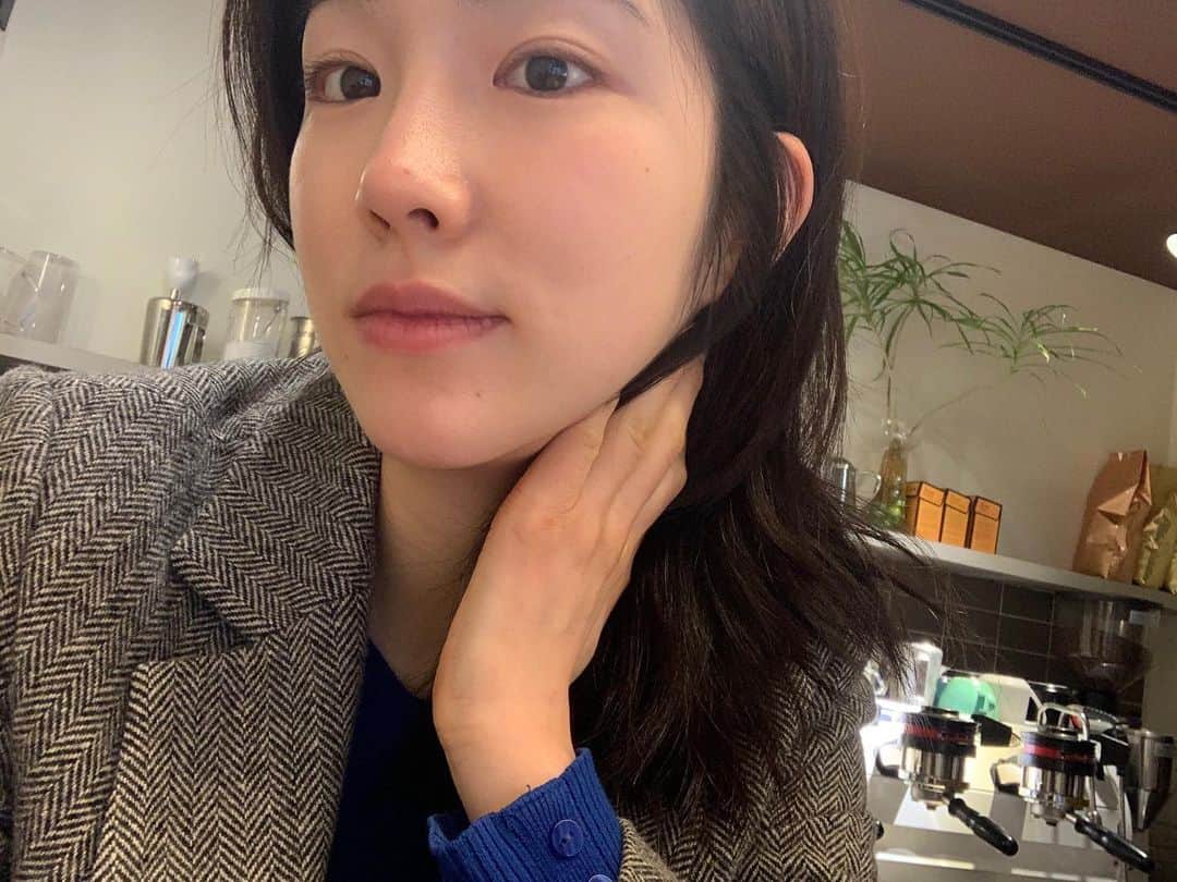 ジエンのインスタグラム：「요새는 새벽에 일어나다 보니 일찍 잠에 드는데 다시 리듬이 맞춰지는거 같아서 좋다🦧」