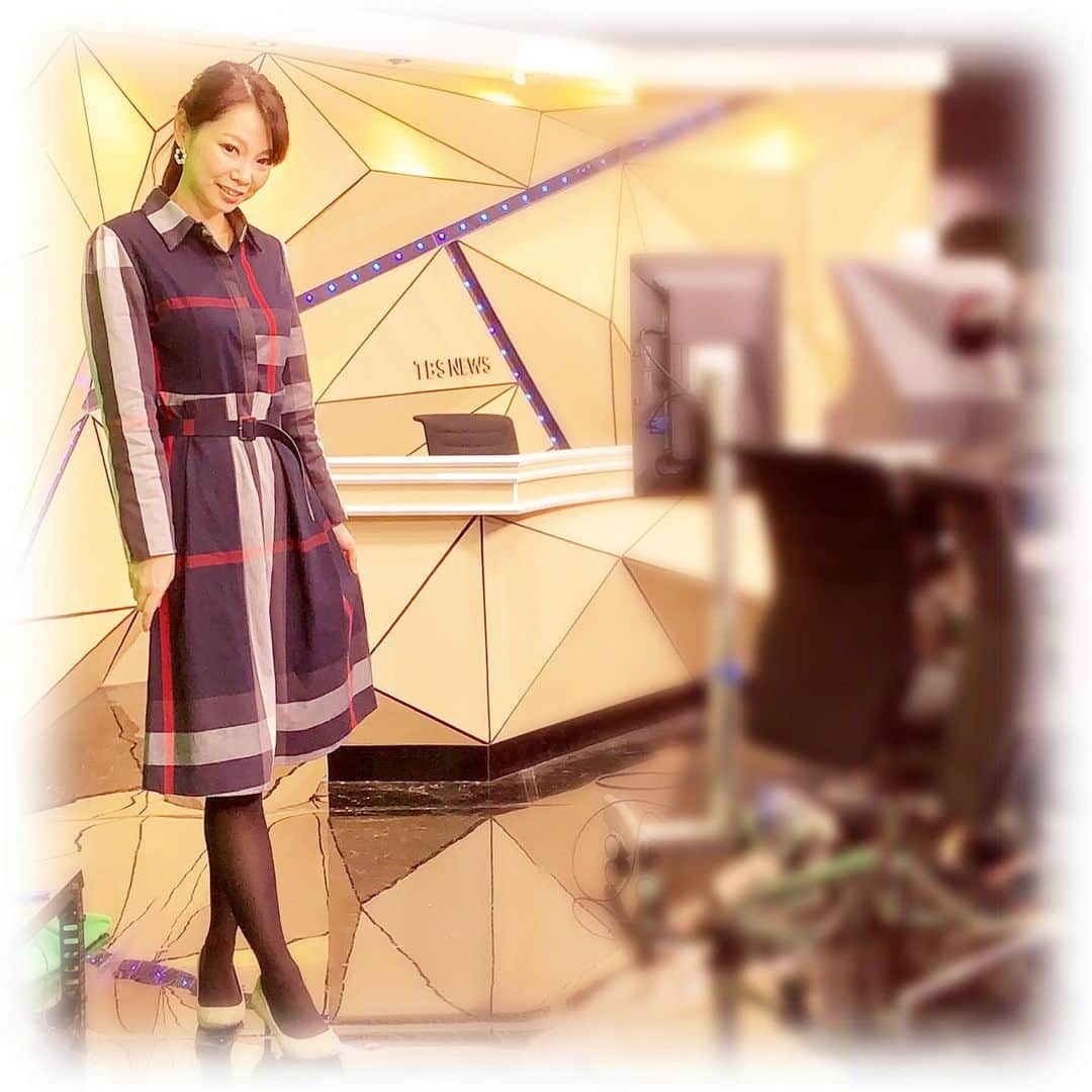 柴本愛沙さんのインスタグラム写真 - (柴本愛沙Instagram)「❤︎ ちょっと前に着たお洋服。 バーバリーチェックのニットワンピ。 会う人会う人に褒められた💕 けど実は、とってもプチプラでした。  Amazon FashionのWinter Sale購入品✨ H.U.Aのレディース ニット ワンピースです。  これは45%OFFだったけど、 中には最大80%OFFのものも！！  あまりにも安いので、3枚目の チェックワンピも一緒に買いました。 これもなかなか評判良かったよ❤︎  今もAmazon Fashion Winter Saleやってるみたい。 お買い得なファッションアイテムが たくさんあってまた買い物しちゃいそう🛍   #TBSNEWS #coordinate #amazonで発見#amazonfashionjp #PR #sale #wintersale #セール #衣装 #コーデ #気象予報士 #気象キャスター #weatherforecaster #ワンピース #ニットワンピース #ニットワンピ #バーバリーチェック #冬コーデ #冬ファッション #todayscode #outfit #高見えコーデ #プチプラコーデ #大人女子  #fashion #ootd #ootdfashion #cordinate」2月3日 19時41分 - aisa_shibamoto