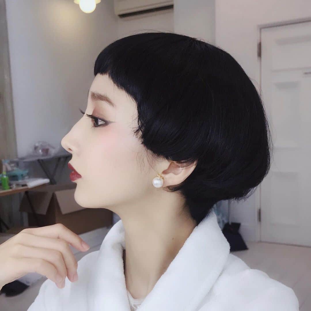 飯島望未のインスタグラム：「🍄  @bridal_costume_suehiro Hair&makeup #川原文洋 2,3年前?」