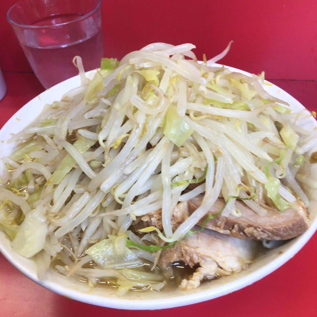 中嶋優一のインスタグラム：「#ラーメン二郎三田本店 #大学時代の主食 #今日の朝ご飯 #美味しくて死にそう」