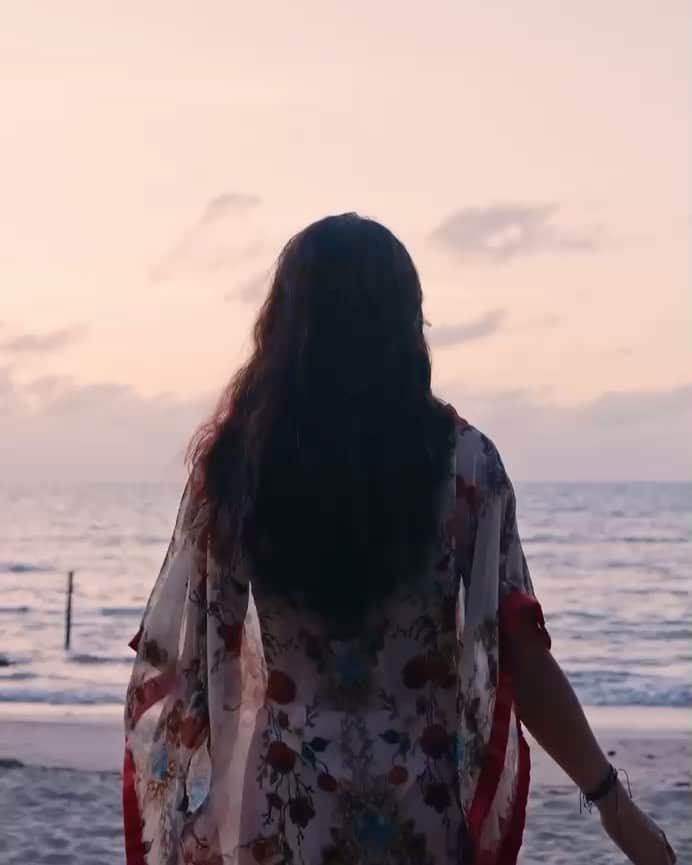 のインスタグラム：「The last three months have been wonderful ✨ I just want to go back in time but this is the only time machine I have for the moment...  My love @jtranyo made this, he’s so talented 🥺❤️  Go check the full video on YouTube, link in my bio 🎵 Divinity- @porterrobinson @odesza Remix  . . . . #video #travel #travelvideo」