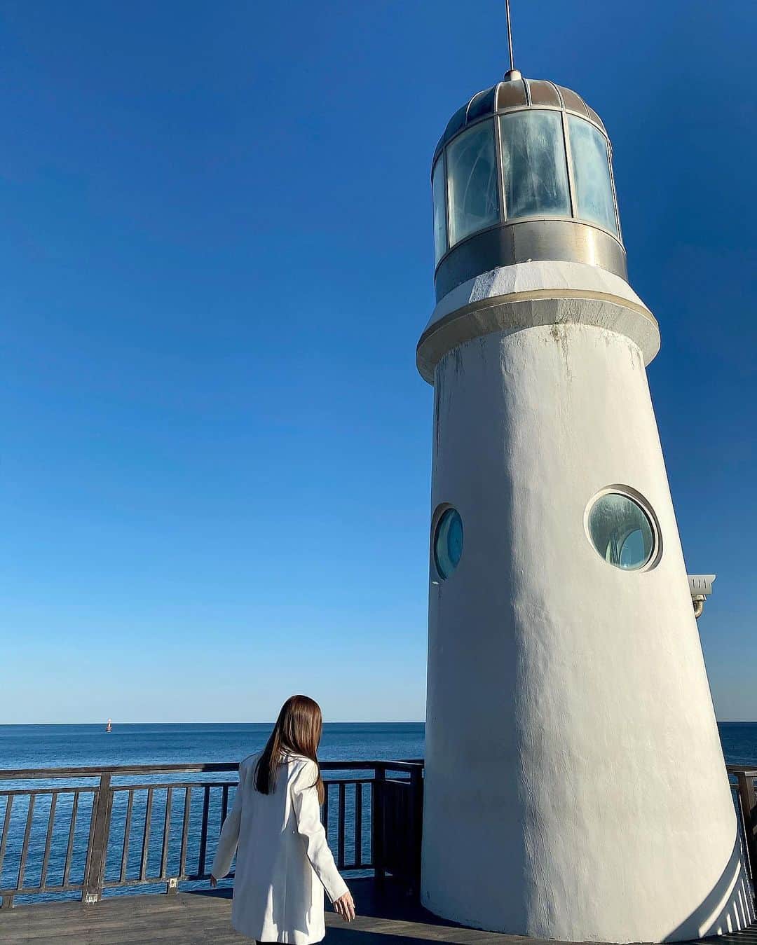 ジェシカ さんのインスタグラム写真 - (ジェシカ Instagram)「Be the lighthouse in someone’s storm💡🌊✨ - New #vlog uploading today on #jessicaland 🎬」2月3日 12時47分 - jessica.syj