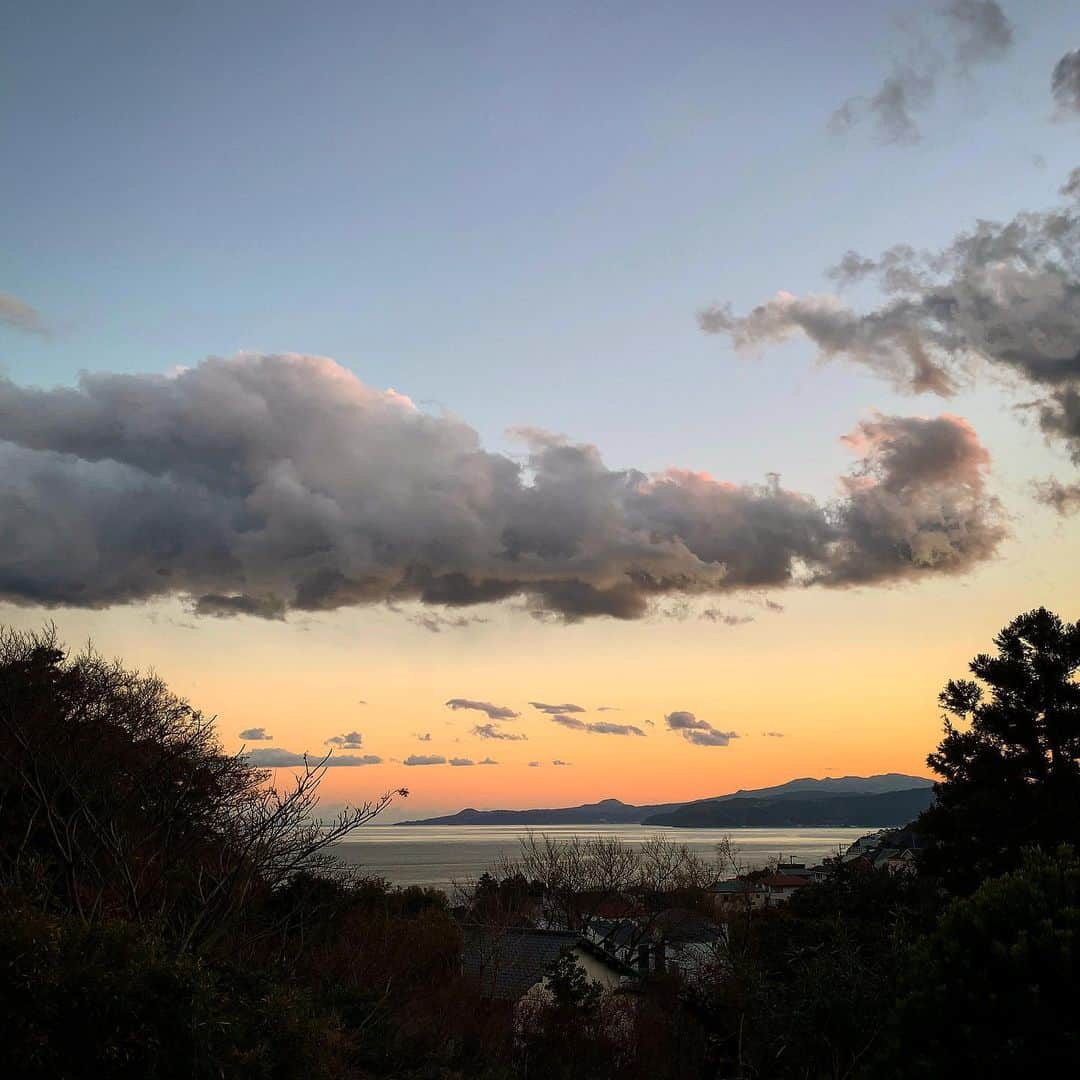 池内万作のインスタグラム：「#空でした」