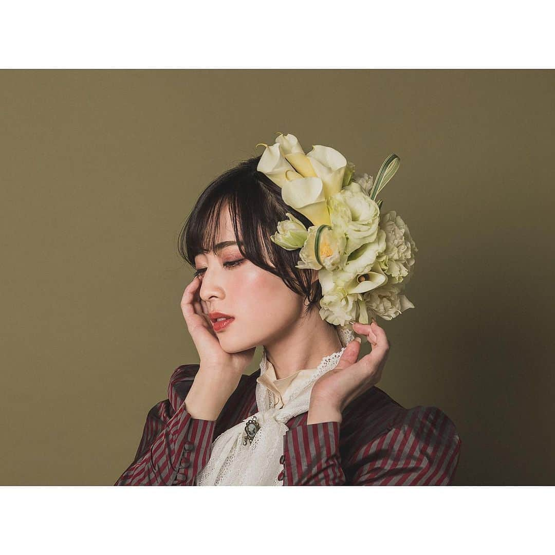 きょうかのインスタグラム：「Flower ・ 一回消して投稿し直しました🙇‍♀️ ・ お花もりもりで素敵🥺💐」