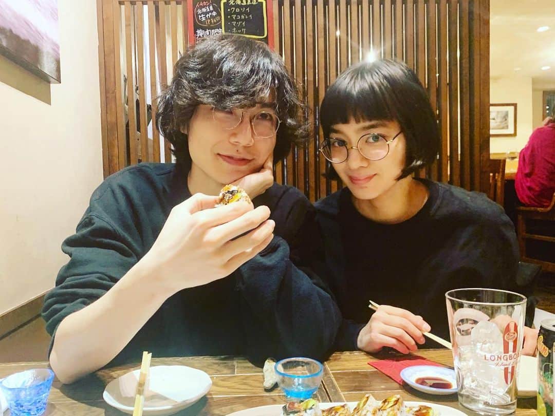 永井聖一のインスタグラム：「はるみ撮 平日のテキトー似たモノ父母」