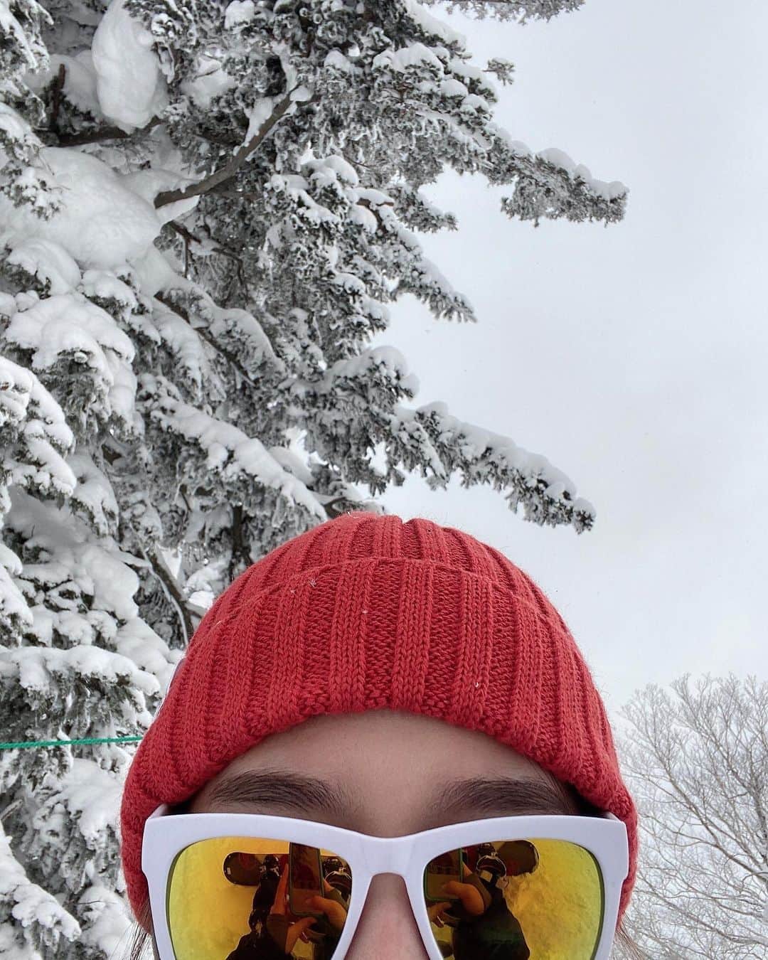 平田梨奈さんのインスタグラム写真 - (平田梨奈Instagram)「スノボ好きだな〜🧡🏂　 誰か行こうよおおおおおお！！  #hirafashion #スノボ女子 #札幌国際スキー場」2月3日 16時00分 - hirari_official