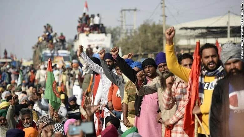 グレタ・トゥーンベリさんのインスタグラム写真 - (グレタ・トゥーンベリInstagram)「We stand in solidarity with the #FarmersProtest in India. Photo: Biplov Bhuyan, Hindustani Times」2月3日 16時16分 - gretathunberg