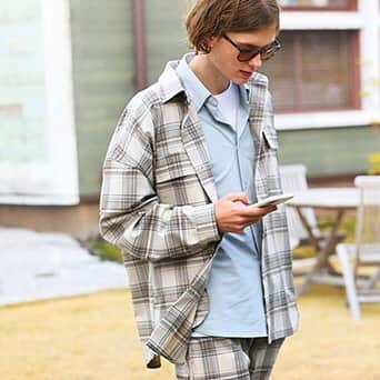 Right-onのインスタグラム：「﻿ ○ワンマイルな着心地のチェックCPOシャツ○﻿ ﻿ 【men's】﻿ tops:¥3,000﻿ shirt:¥3,500﻿ inner:¥2,000﻿ bottom:¥3,000﻿ ﻿ ﻿ ﻿ #righton #right_on #ライトオン ﻿ #2021#newcollection﻿  #bottom #tops #COLLECTION﻿ #fashion」
