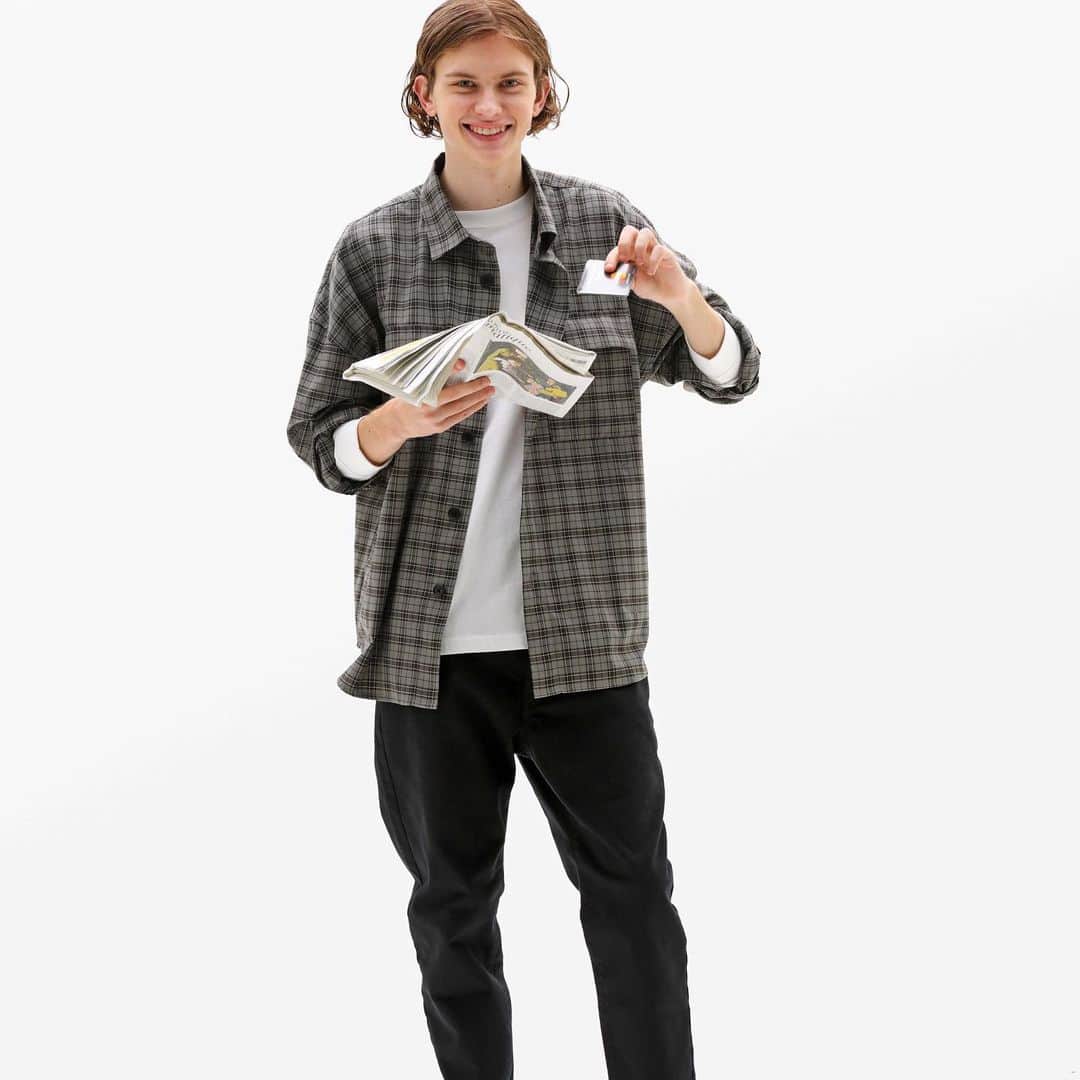 Right-onのインスタグラム：「﻿ ○ワンマイルな着心地のチェックCPOシャツ○﻿ ﻿ 【men's】﻿ shirt:¥3,000﻿ inner:¥3,000﻿ bottom:¥4,500﻿ ﻿ _ _ _ _ _ _ _ _ _ _ _ _﻿ ﻿ shirt:¥3,000﻿ bottom:¥4,500﻿ ﻿ ﻿ #righton #right_on #ライトオン ﻿ #2021#newcollection﻿  #bottom #tops #COLLECTION﻿ #fashion」