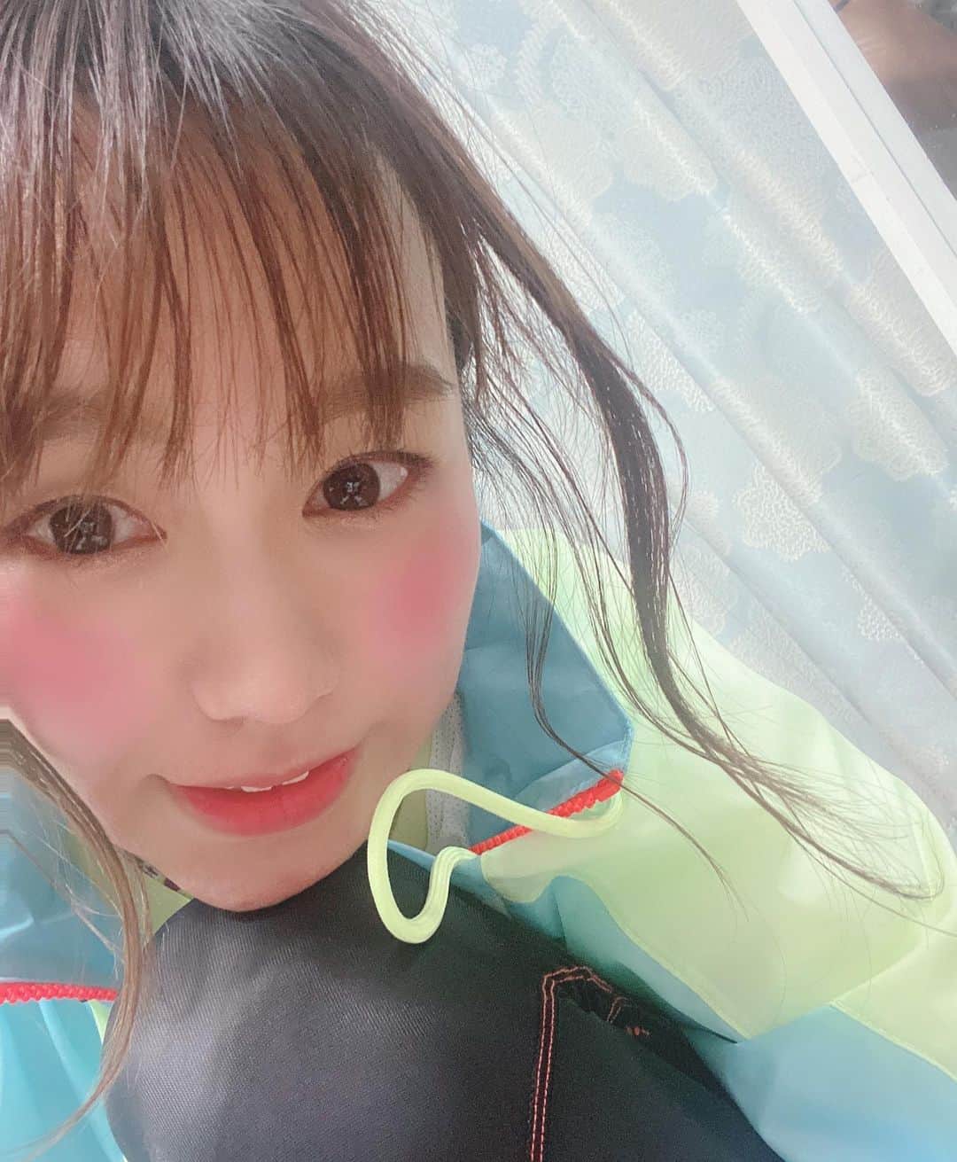 立石純子さんのインスタグラム写真 - (立石純子Instagram)「昨日は足に負担がないように　 ゆっくりゆっくり10キロRun😊✨🏃‍♀️　 　 　  うっかり手袋わすれて&顔も冷たい風を浴びてほっぺがアンパンマンのようになりました。 　 走り終えた時の鍋を想像しながら走るのが大好きです。笑🥘🧚🏻‍♀️🧡🌈 #running #runstagram #training  #最高 #wear #nike #mizuno #愛用 #shoose #鍋 #🥘 #食いしん坊 #sport #大好き #リフレッシュ #癒し #outdoor #power #10k #enjoy #lifestyle #nature #はだのブランドアンバサダー #シンガーソングライター #likeforlikes #likeit #instalike #🏃‍♀️」2月3日 17時34分 - junkokokotateishi