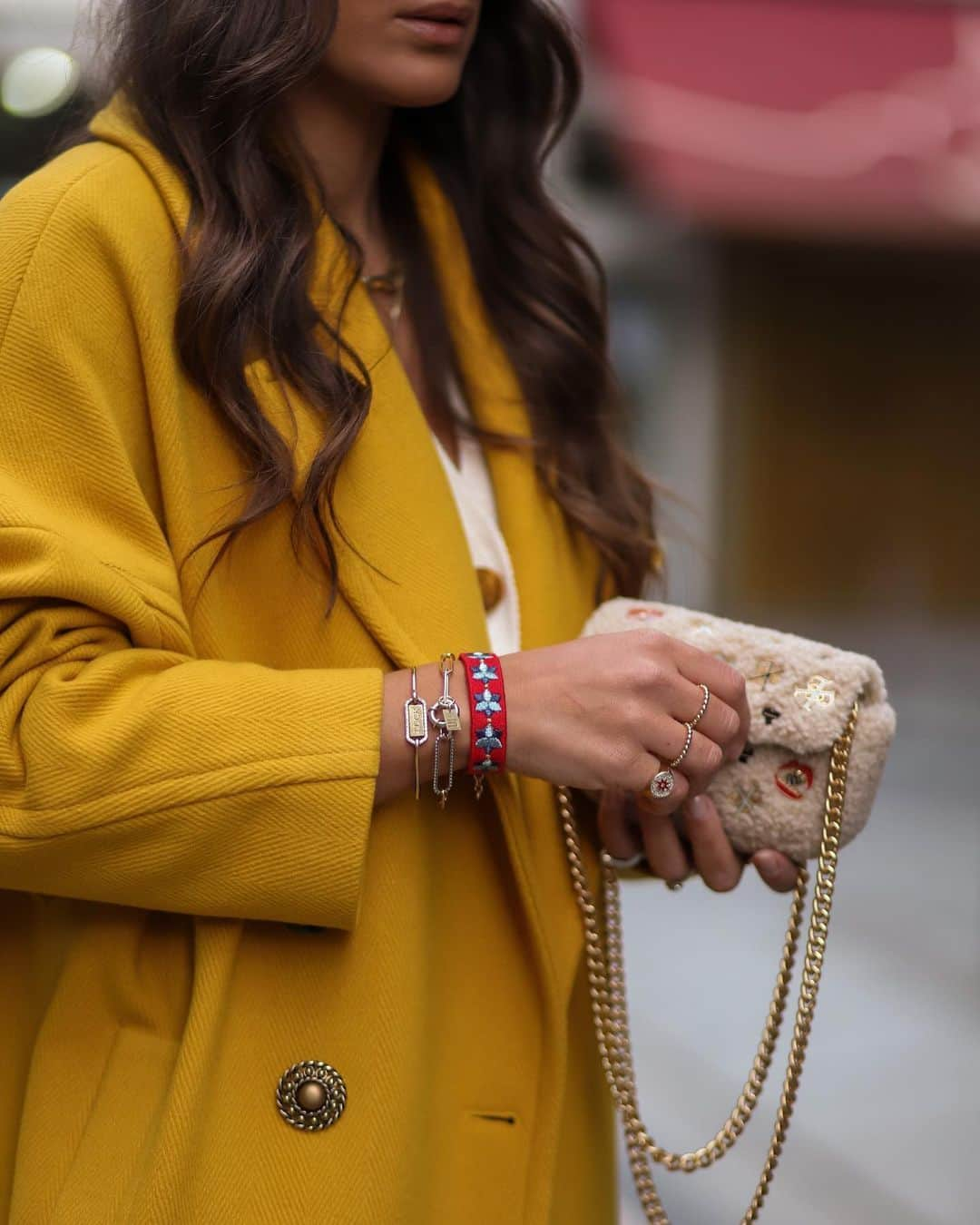 PINKOさんのインスタグラム写真 - (PINKOInstagram)「This look on this girl completed by this bag! Good morning @joanavaz_, who’s looking bright and smiley in #PINKO yellow vintage-inspired coat and the Tiny #LoveBag Furry. #FW20 #PINKOLove #PINKOStars」2月3日 18時06分 - pinkoofficial