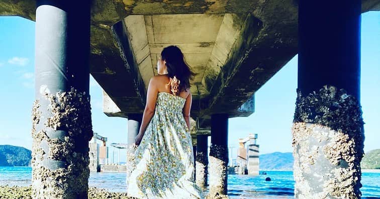 三谷晶子のインスタグラム：「桟橋の下は海に向かう宮殿のよう。  Below the pier is like a palace facing the sea.  sun dress by @bluewaters   #加計呂麻島 #kakeroma  #kakermajima #kakeromaisland #island #islandlife #islandgirl  #islandgirls #islandgirlstyle #islandgirl🌴  #islandgirlsrock  #islandgirlforever  #islandgirlatheart  #islandgirlcollection  #islandgirldiaries  #beachlife #beachgirl  #beachgirls  #beachgirlforlife  #beachdress  #sundress  #japanesegirl  #japan_of_insta  #japanesefashion  #japanphoto  #islandphotography #しま旅love  #しま旅loveフォトキャンペーン」