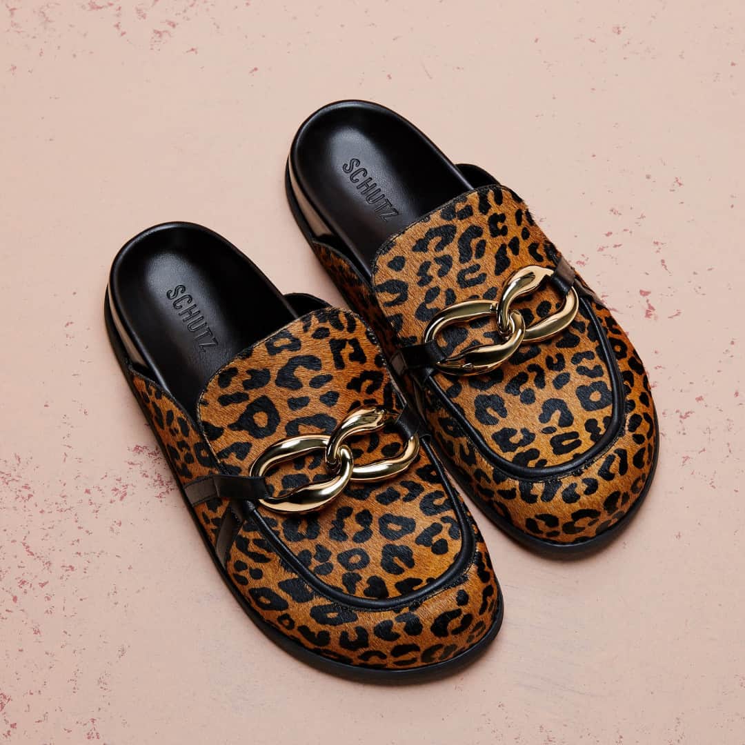Schutzのインスタグラム：「ON WEDNESDAYS WE WEAR ANIMAL PRINT ❤️ #schutzclaire」