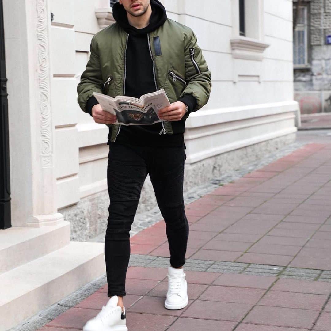 Men Withのインスタグラム：「Like this photo for your chance to get featured here 📸 #menwithstreetstyle」