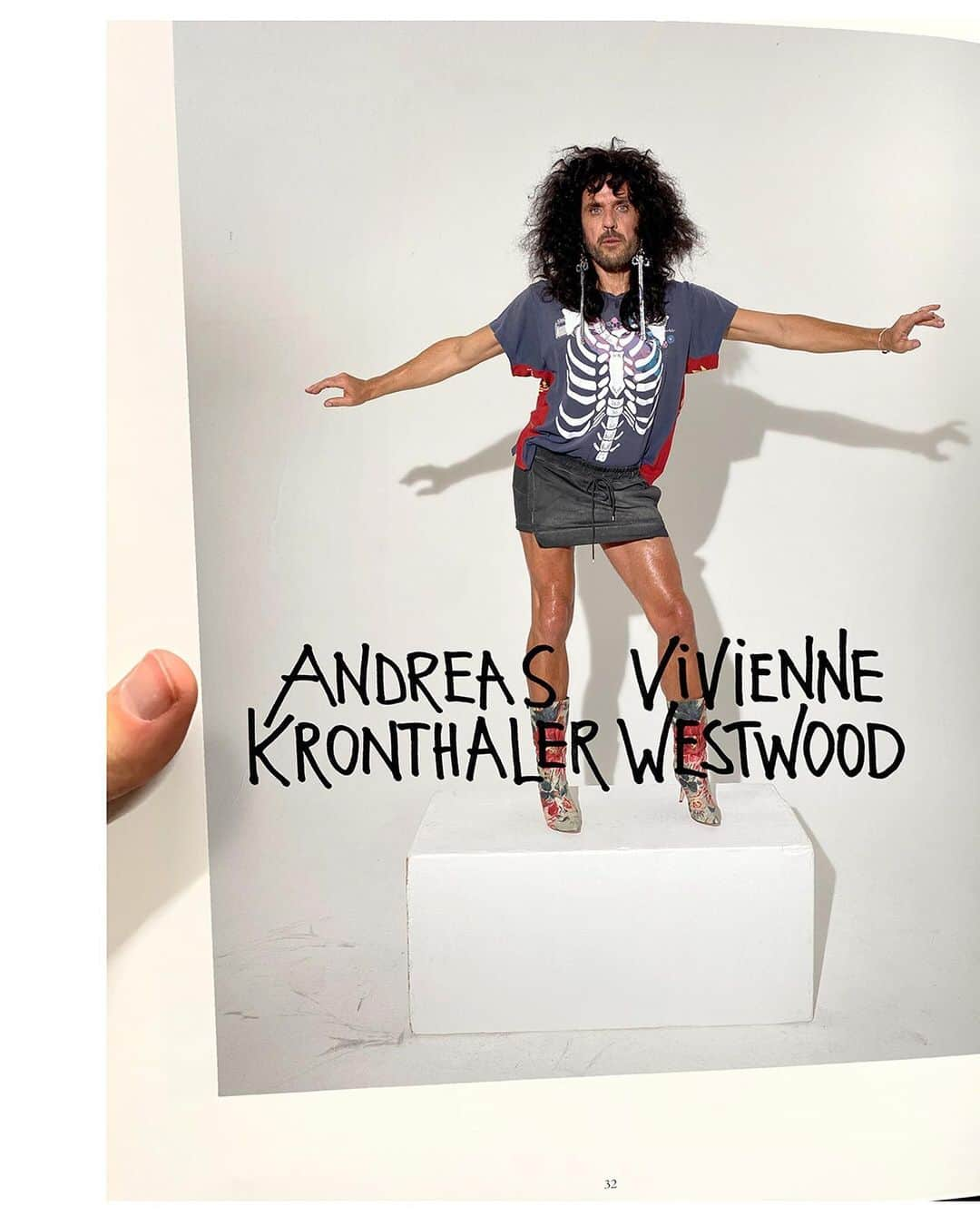 ヴィヴィアンウエストウッドさんのインスタグラム写真 - (ヴィヴィアンウエストウッドInstagram)「The #VivienneWestwood Spring-Summer 2021 Campaign styled, art directed and photographed by Vivienne Westwood and Andreas Kronthaler #VWSS21⁠⁠ ⁠⁠ View the full campaign - link in bio.⁠⁠ ⁠⁠ #AndreasKronthaler」2月4日 4時08分 - viviennewestwood