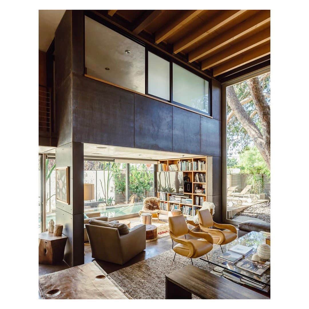 オリバースペンサーさんのインスタグラム写真 - (オリバースペンサーInstagram)「#OSmoodboard Los Angeles architect Steven Ehrlich’s multi-layered home in SoCal.」2月4日 4時26分 - oliverspencer