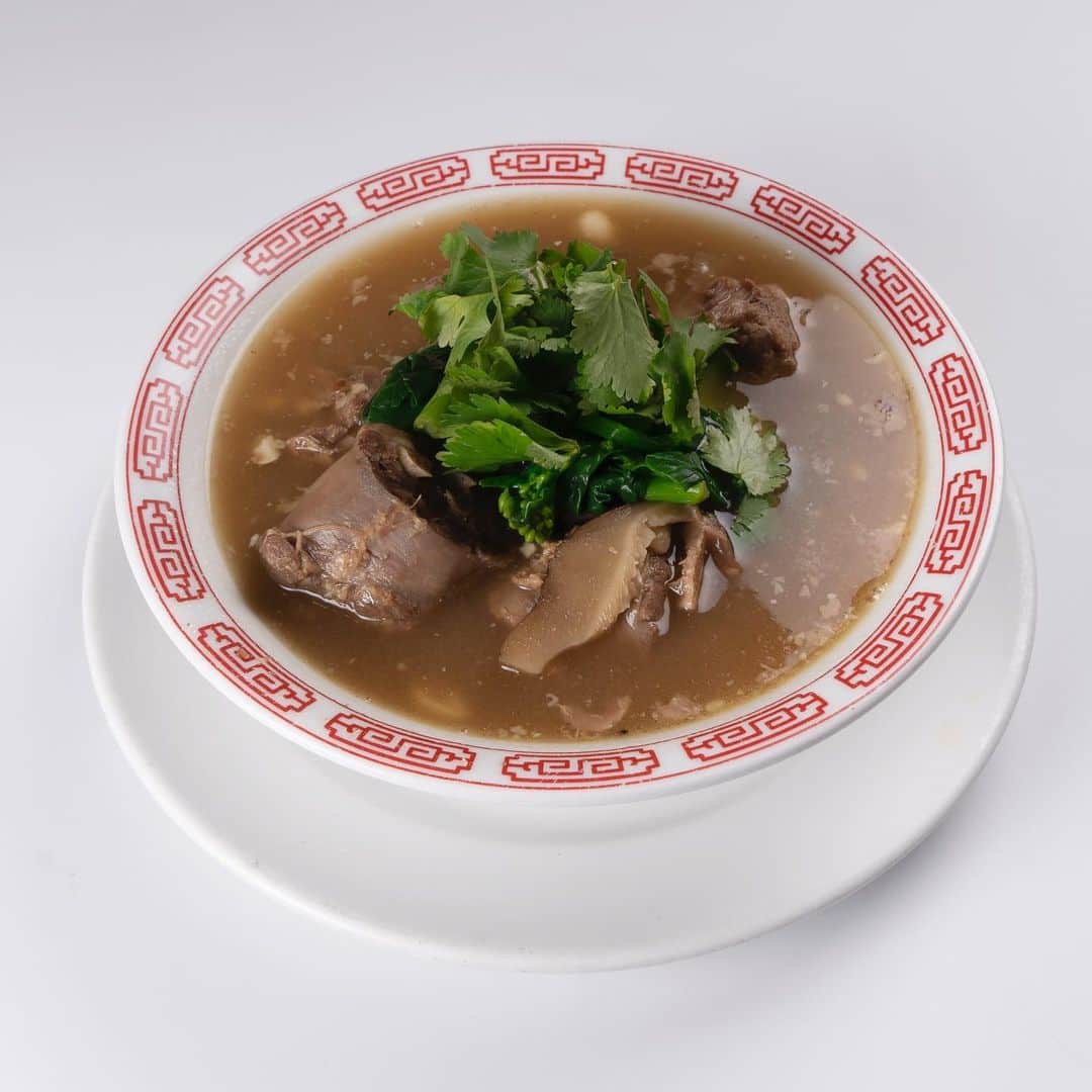 Zippy's Restaurantsのインスタグラム：「Thank goodness Turkey Neck Soup is on the menu this month because today is 🥶.」
