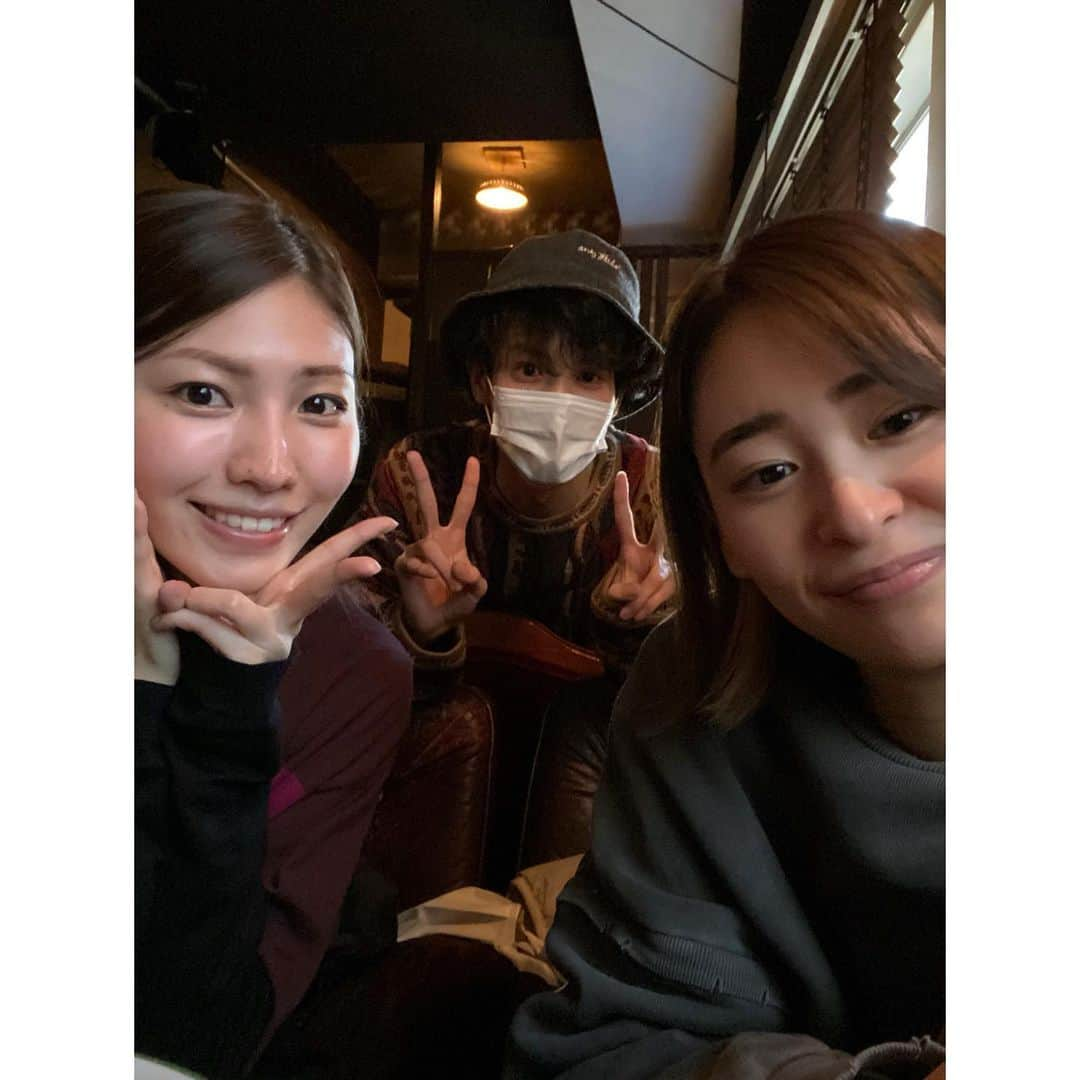 柳美稀さんのインスタグラム写真 - (柳美稀Instagram)「. くにぽんのオススメの映画を3人で観てきましたん すごく久々に３人で会えて嬉しかったし、幸せでした 時間が一瞬で過ぎちゃったなー  映画も本当に素敵で、共感できる。心に残る。言葉が沢山あってみんなにも観てもらいたい！ 渋谷のユーロスペースで12日までやってるらしいので是非みてみて！☻」2月3日 20時50分 - yanagi_miki