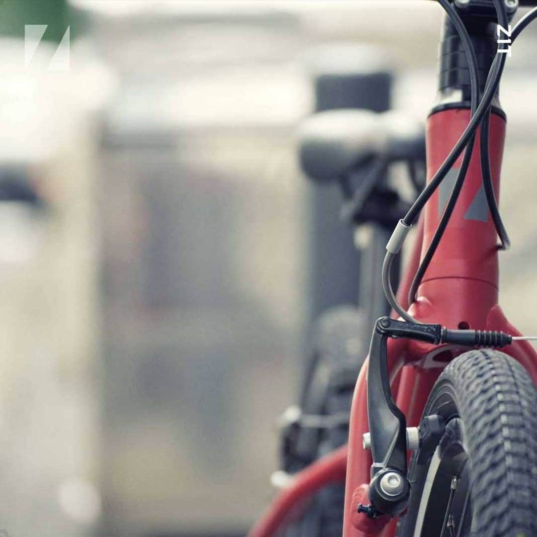 RITEWAY -Official Instagram-さんのインスタグラム写真 - (RITEWAY -Official Instagram-Instagram)「ZIT ジット 自転車が大好きになる超軽量キッズバイク。 ペダルを漕げるようになった瞬間、普段車で行っている公園に自転車でたどり着いた瞬間、達成感と自尊心で満たされた最高の笑顔に出会えます。 クラス最軽量5.8kg(14")で軽くて思い通りに走れるZITは子どもの移動範囲をさらに広げてくれて、何よりも楽しい親子の時間を作れます。 —————————— #ジット #riteway #ライトウェイ #自転車 #自転車のある生活 #幼児車 #キッズ自転車 #こども自転車 #子供自転車 #サイクリング  #クロスバイク #14インチ自転車 #16インチ自転車 #18インチ自転車」2月3日 20時55分 - riteway_bike