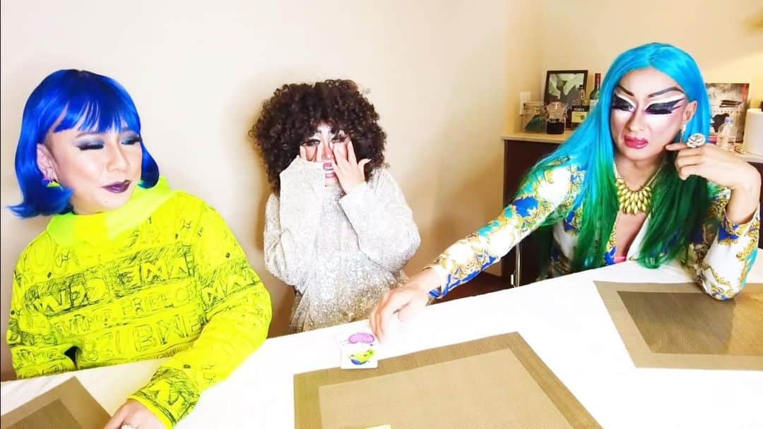 ルナのインスタグラム：「今回LUNAチャンネルは？！. もう涙が止まりません🚨. youtubeで大人気のカードの 絵に名前を付けて早く呼ぶゲーム「ナンジャモンジャ 〜全キャラドラァグクイーン名前縛り〜」に挑戦したら、、、D3なだけに、大喧嘩、大失言、大事故の連発!!!!!!. 是非ご覧くださいまーせ👏🏼. #youtube #ナンジャモンジャ  #カードゲーム #ドラァグクイーン  #サマンサアナンサ #枝豆順子」