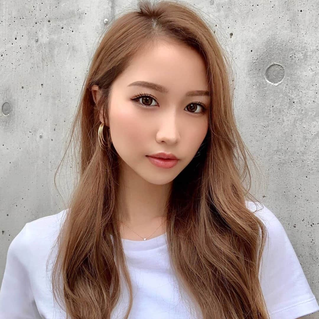 HAIRさんのインスタグラム写真 - (HAIRInstagram)「「前髪なしスタイルで上品で大人っぽい雰囲気に✨😘」 HAIR掲載スタイリスト：石田学史（ @taka1000taka ) . -----------------------------------------------------------  Follow me👉🏽 @hair.cm  HAIR webサイトは「HAIR（ヘアー）」で検索！✨  -----------------------------------------------------------  HAIRは、お客様の『なりたいを叶えるスタイリスト』が集まるサイトです。  日々スタイリストの方々の素敵なヘアスタイルを掲載しています。  投稿スナップ数約40万の中から、気に入ったスタイルを見つけませんか？  HAIRを通じてサロンに予約もできますよ！💕  ----------------------------------------------------------- . . #3Dカラー #波ウェーブ #ゆるかき上げウェーブ #フィンガーウェーブ #ゆるウェーブ #髮型 #髮型屋 #髮型設計 #发型 #短髮 #日系髮型 #女生髮型 #女生短髮 #염색 #헤어 #단발 #bob #복구펌 #짧은머리 #숏컷」2月3日 21時00分 - hair.cm