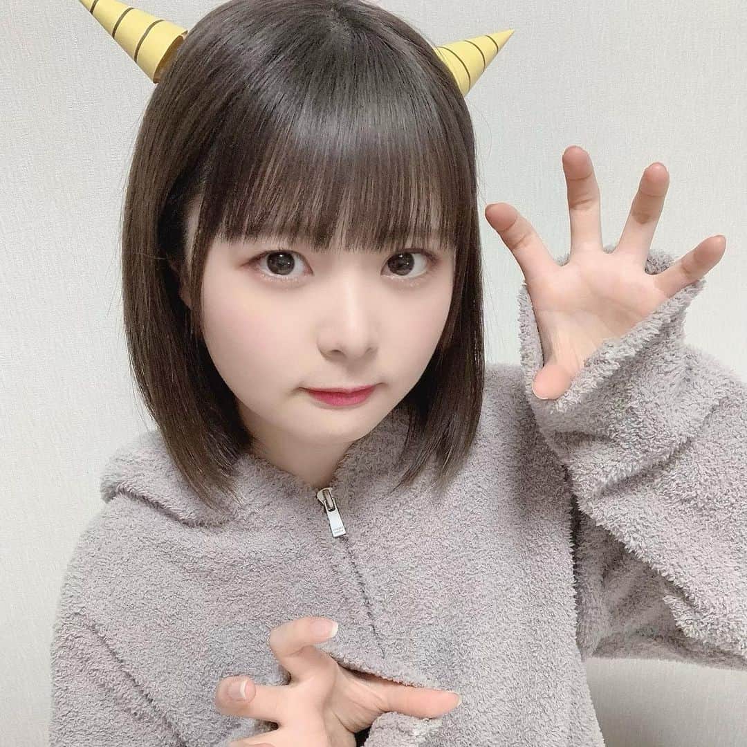久保田沙矢香のインスタグラム：「.  昨日は節分だったから鬼になりました 手作りだよ👹  ラムちゃん好き♡  #節分 #節分の日 #鬼 #鬼コスプレ #うる星やつら #ラムちゃん #ラストアイドル」