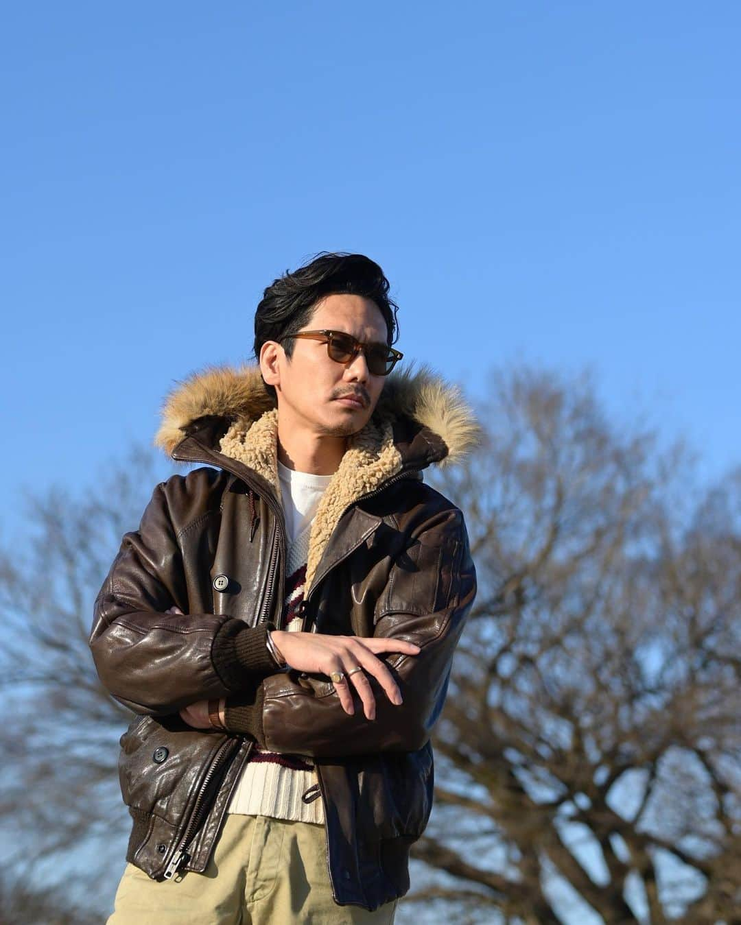 Shuhei Nishiguchiさんのインスタグラム写真 - (Shuhei NishiguchiInstagram)「"Vintage Casual"Under the winter blue sky Details◀︎◀︎◀︎swipe left 冬の青空の下で ・ ・ ・ Tap for Brands #instafashion #picoftheday #wiw #mensstreetstyle #follow #preppystyle #sartorial #influence #bestoftheday #vintagestyle #vintagewear  #spezzatura #outfitmen」2月3日 21時13分 - shuhei_nishiguchi