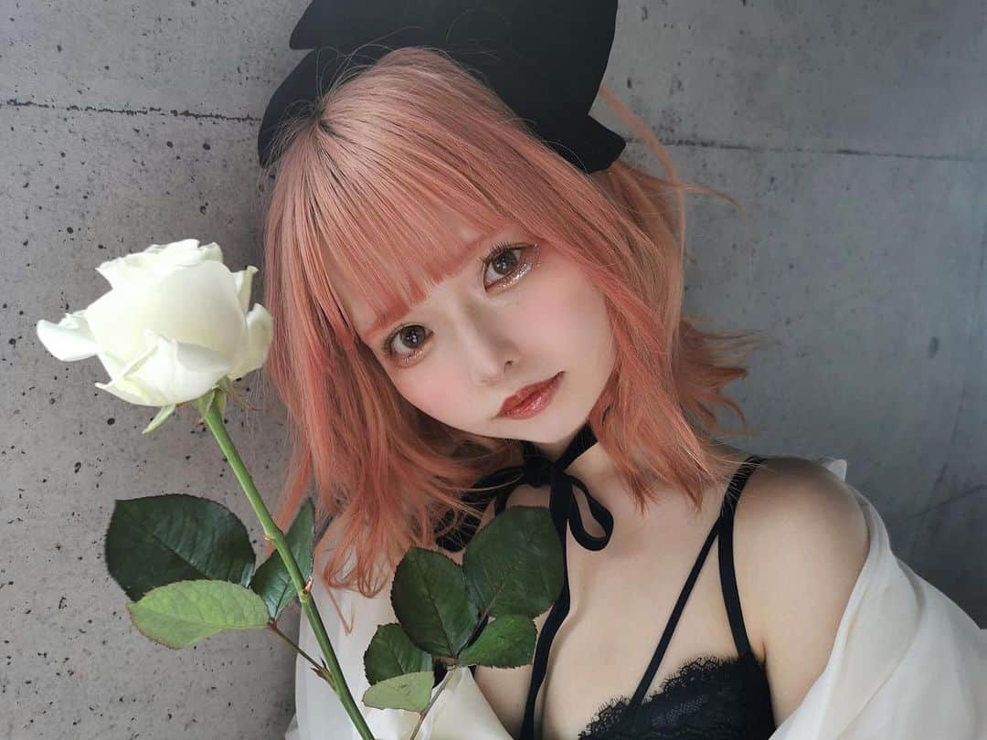 のインスタグラム：「アイコン変えたの気付いた、、？🦭」