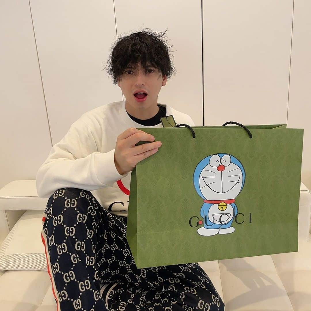 アレクサンダーさんのインスタグラム写真 - (アレクサンダーInstagram)「#guccidoraemon  #doraemongucci  #どらえもん」2月3日 22時22分 - alexanderfriends