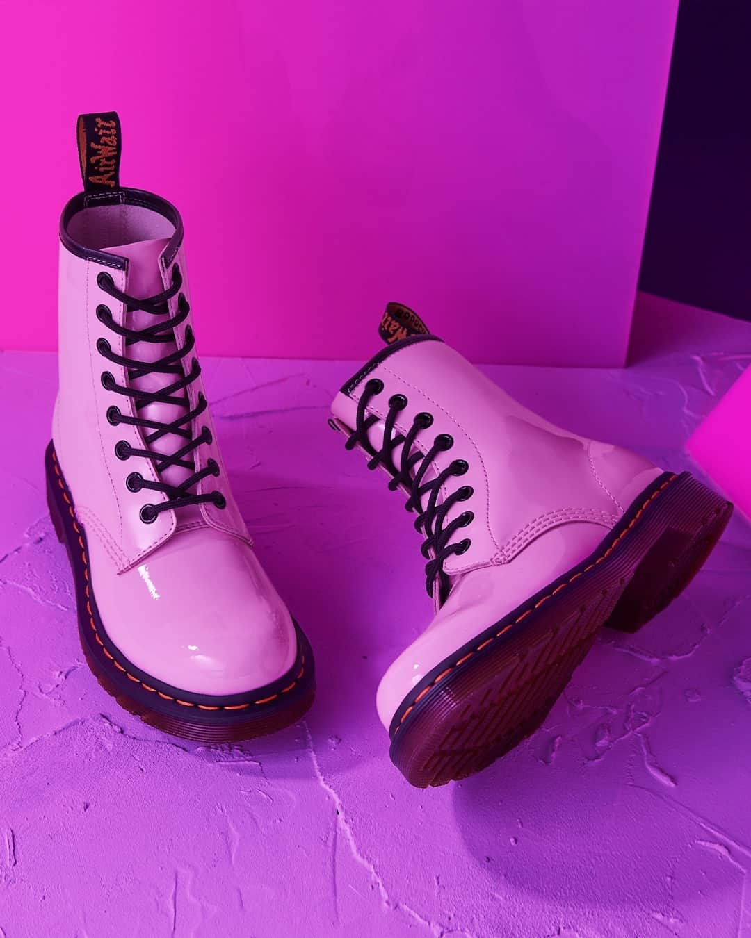 ドクターマーチンさんのインスタグラム写真 - (ドクターマーチンInstagram)「Built the same. But louder. Our Original 1460 boot is made from high-shine pink patent leather. And set to cause a scene.」2月3日 23時07分 - drmartensofficial