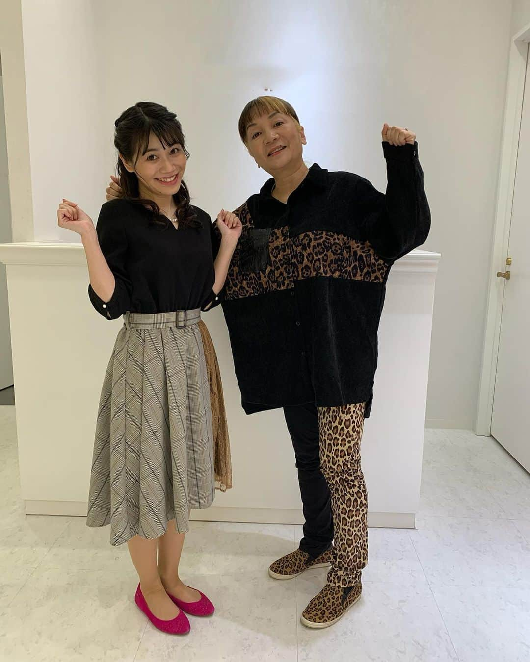 田中めぐみのインスタグラム：「【#幸せお仕事】  本日は、事務所の先輩🌟 🐆岩井志麻子 先生🐆と お仕事ご一緒させていただきました❣️  とっても楽しい現場で✨幸せでした〜🥰  情報解禁になりましたら、 また詳細を告知させていただきます🎀  #岩井志麻子 先生  ‪#駄菓子アナウンサー‬ ‪#駄菓子屋 #駄菓子女子 ‬ ‪#駄菓子 #日本駄菓子協会 #公認‬  ‪#HAP #horipro‬ ‪#田中めぐみ #アナウンサー‬ ‪#ホリプロ #ホリプロアナウンス室」