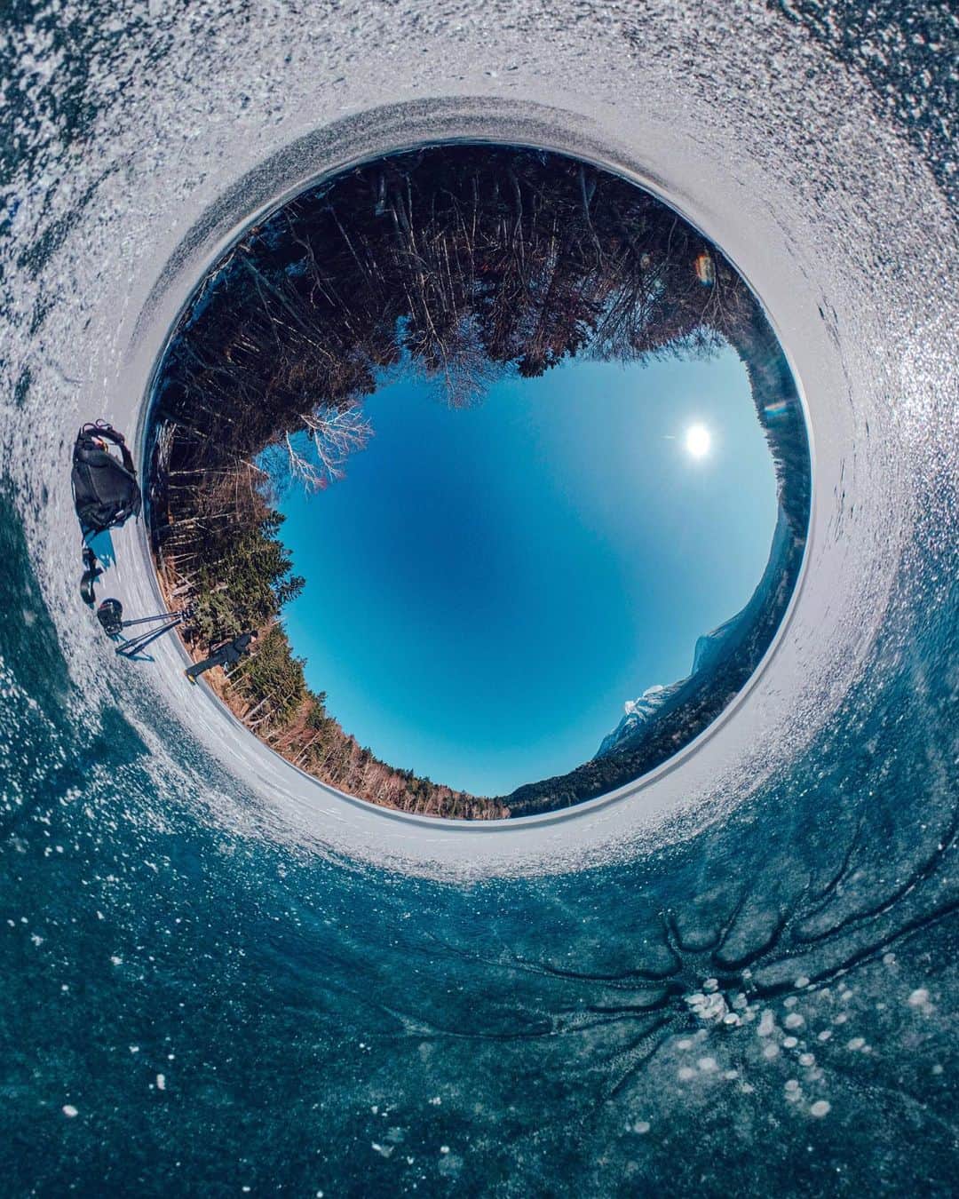 Official RICOH THETAさんのインスタグラム写真 - (Official RICOH THETAInstagram)「We love this icy, winter shot from @yokoichi777 using our RICOH THETA camera! 360-degree content has the ability to make you feel like you're right there into the photo ❄️ Swipe to see this image transform into tunnel vision! ➡️  . . . . . #ricohusa #ricoh #ricohimaging #theta360 #lifein360 #360camera #360view #camera #cameratips #cameralover #photographylovers #photographer #photooftheday #cameragear #cameracollection #winterphotography #outdoorphotography #photographersofinstagram #lakephotography #mountainphotography #mountainphoto #winterphoto #winterscene #tunnelvision #tunnelview」2月3日 23時48分 - theta360official