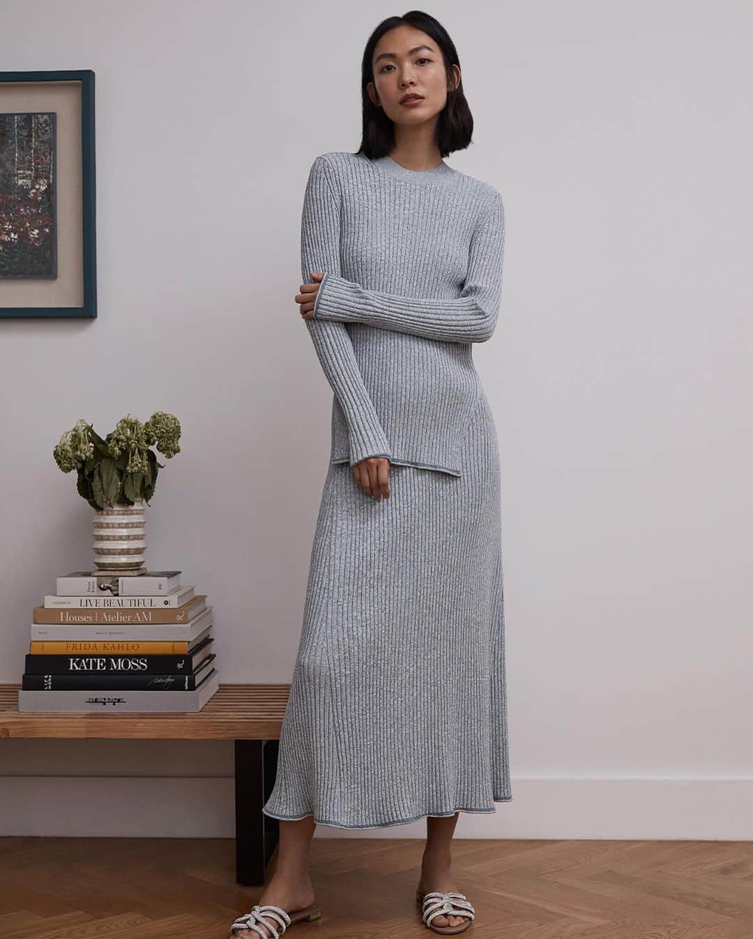 Saks Fifth Avenueさんのインスタグラム写真 - (Saks Fifth AvenueInstagram)「We're swiping right on @theory__. The latest spring arrivals are a testimony to the elevated essentials we want to be wearing all season long. #SaksStyle」2月4日 0時36分 - saks