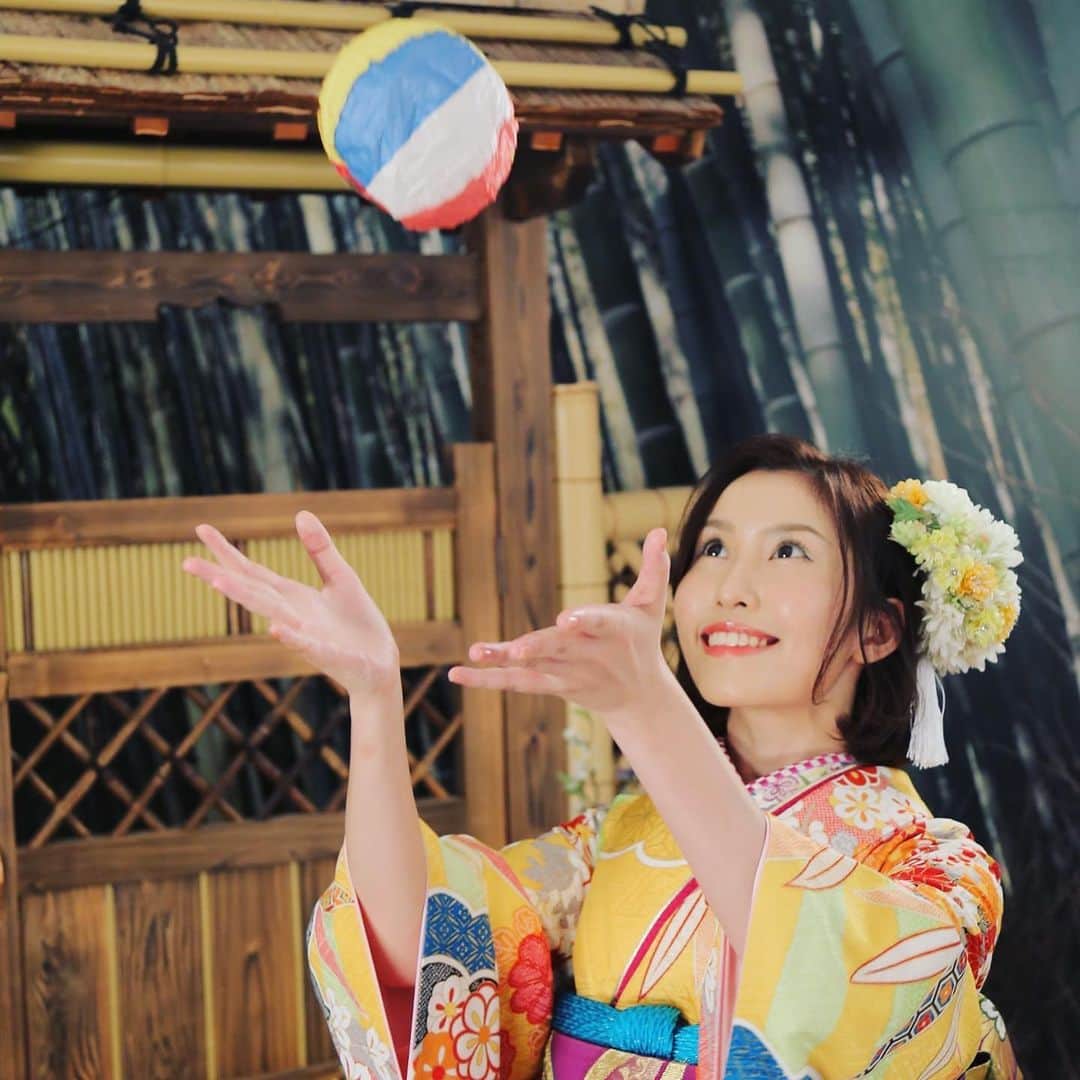 春名風花さんのインスタグラム写真 - (春名風花Instagram)「💕💕💕  #春名風花 #誕生日 #20歳 #成人 #お酒」2月4日 0時43分 - harunafuka