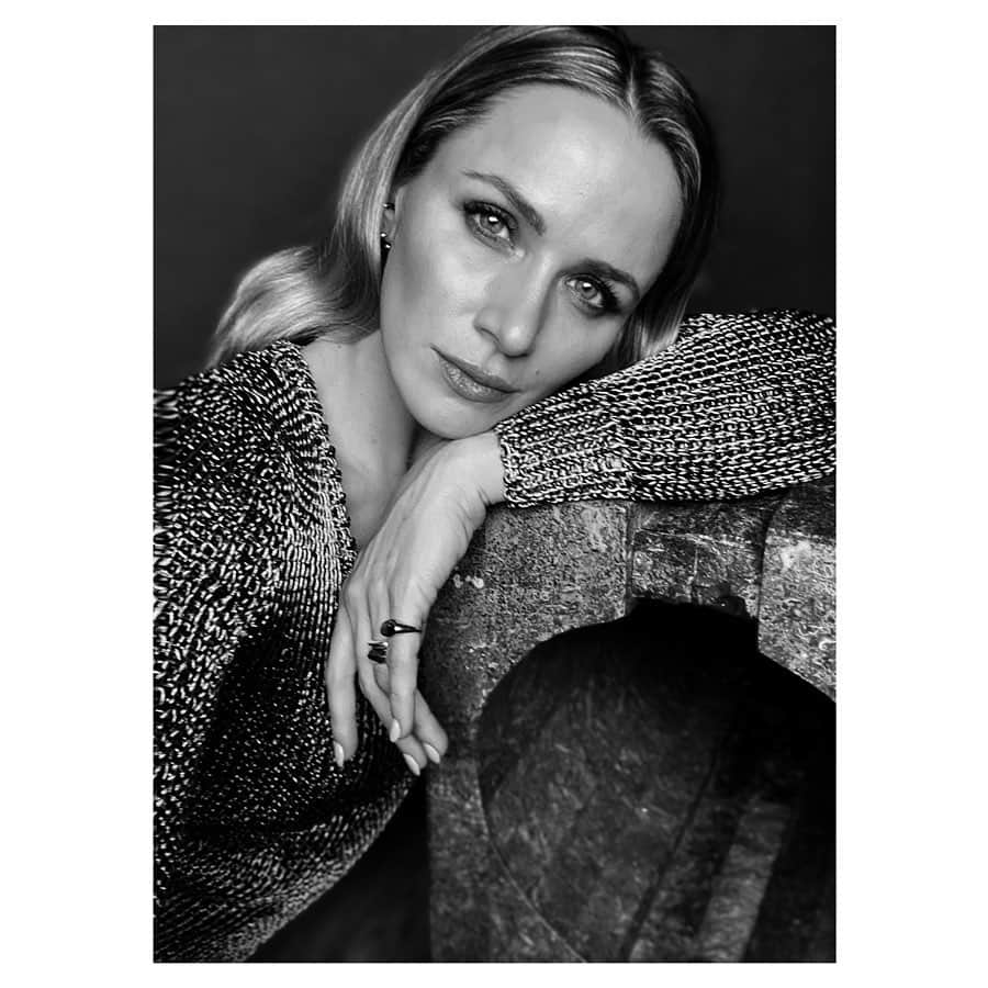 シャンテル・ヴァンサンテンのインスタグラム：「These are a few of my favorite things @ferragamo & @_jennybird 🌟」