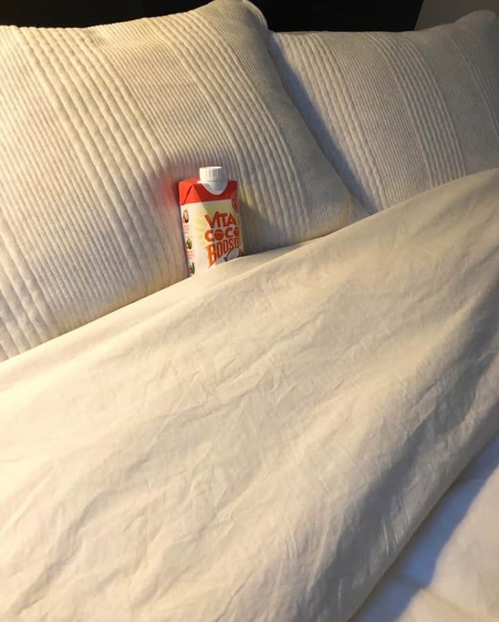 Vita Coco Coconut Waterのインスタグラム：「Wake up with Boosted!   ......by that we mean drinking it with or instead of your morning coffee, but if you took it literally, that's okay too?」