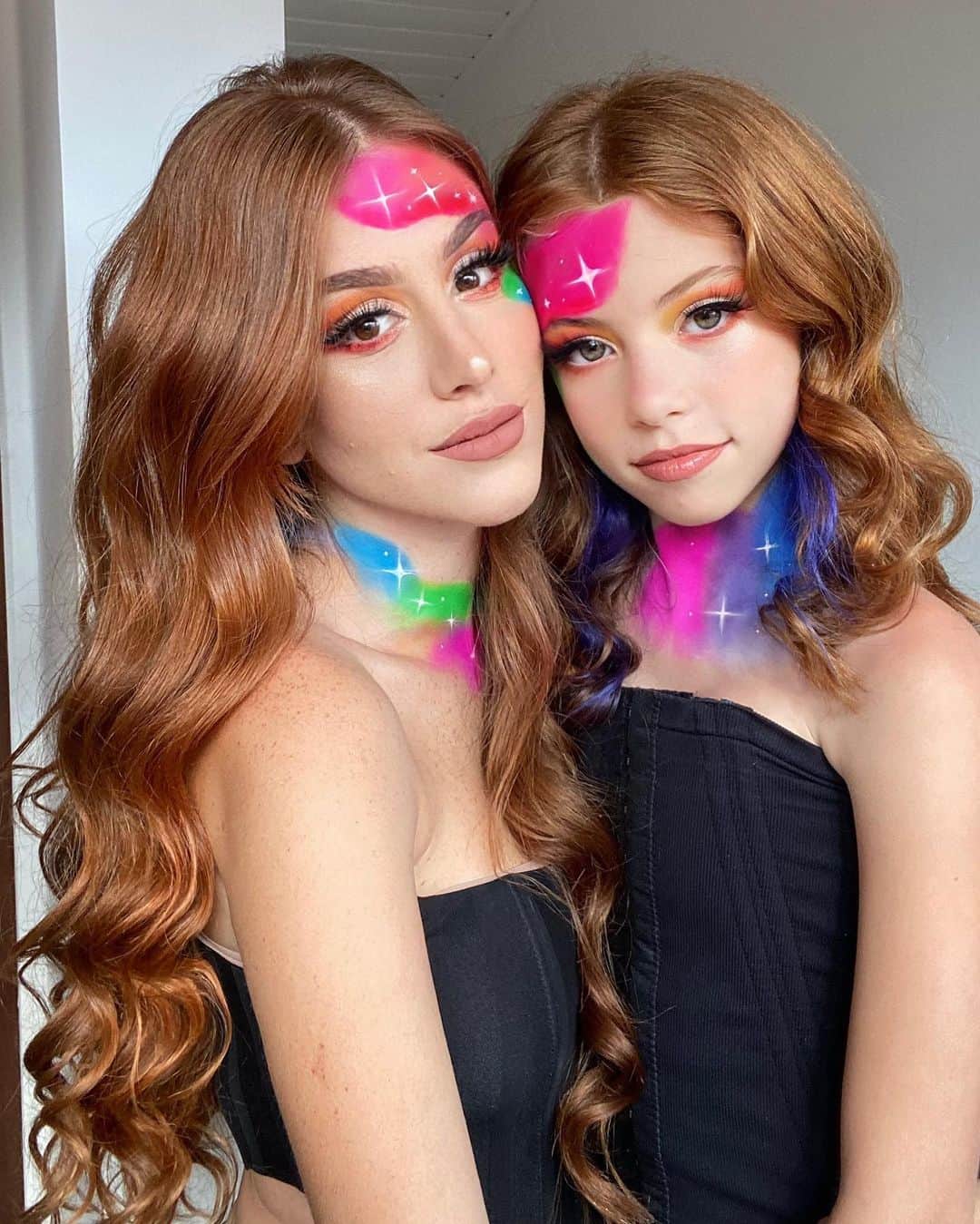マリ・マリアのインスタグラム：「Socorro quando foi que você cresceu 😨@mariavictoria_toria」