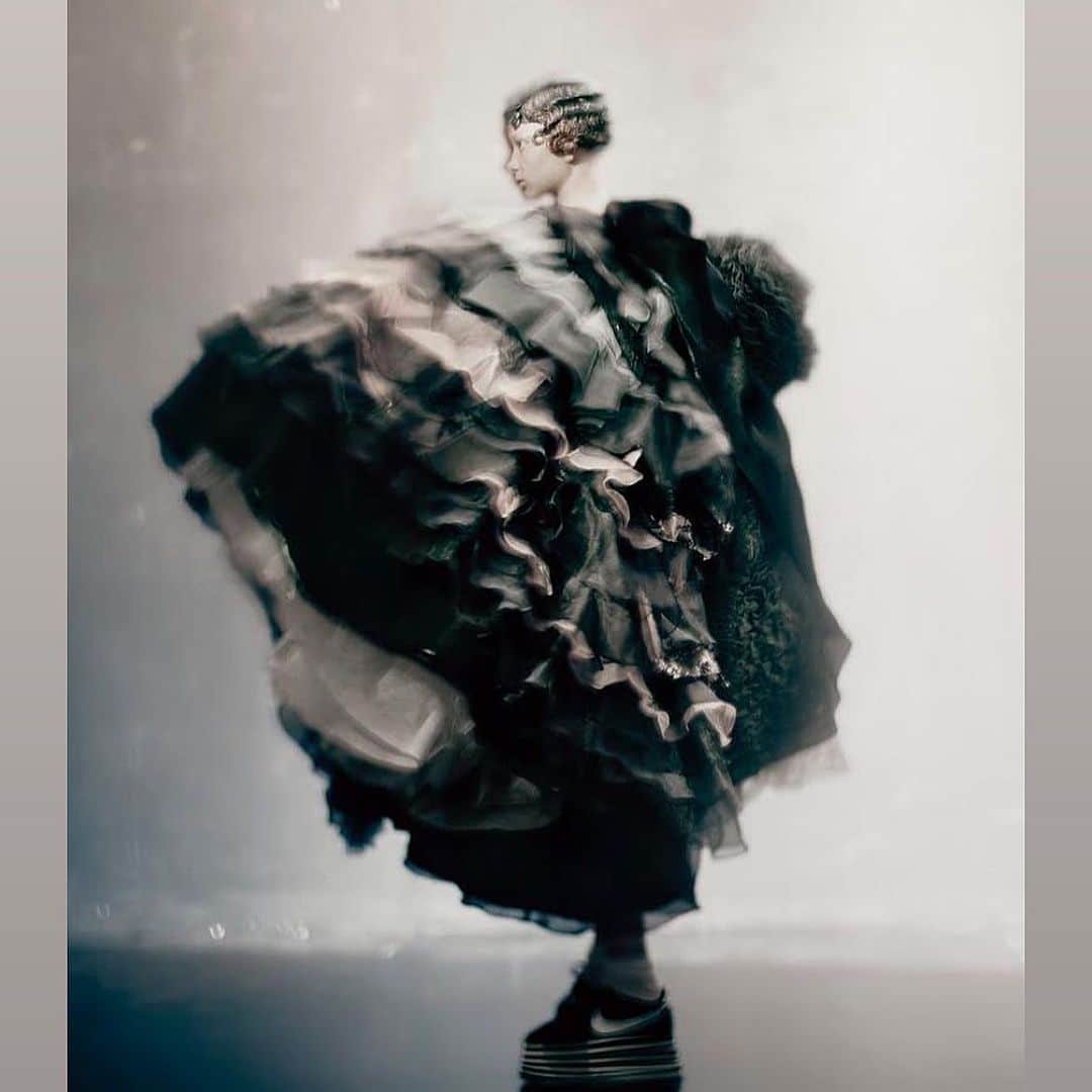 コム・デ・ギャルソンのインスタグラム：「@roversi @mar_ravenna  Reopen from Feb 4th. Hair by @juliendys」